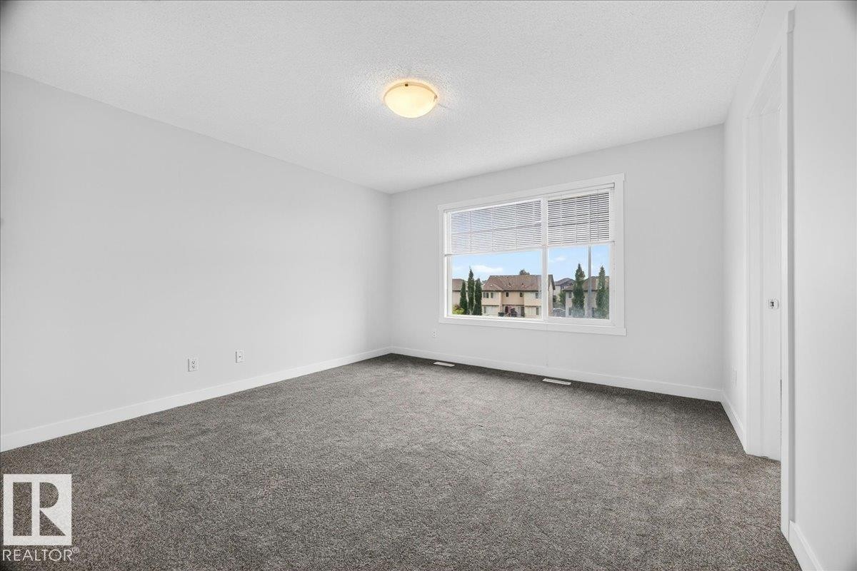 3017 Harvey Crescent Nw, Edmonton, AB - Indoor Photo Showing Other Room