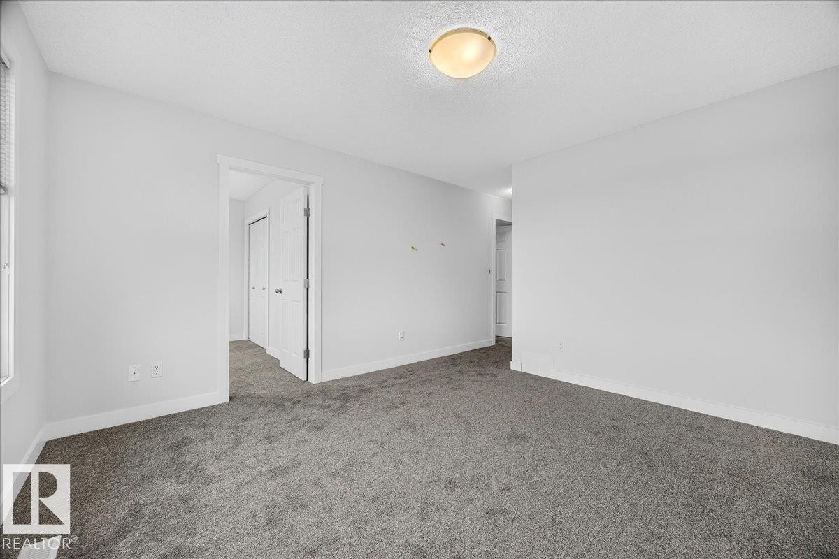 3017 Harvey Crescent Nw, Edmonton, AB - Indoor Photo Showing Other Room
