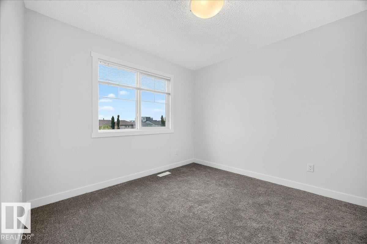 3017 Harvey Crescent Nw, Edmonton, AB - Indoor Photo Showing Other Room