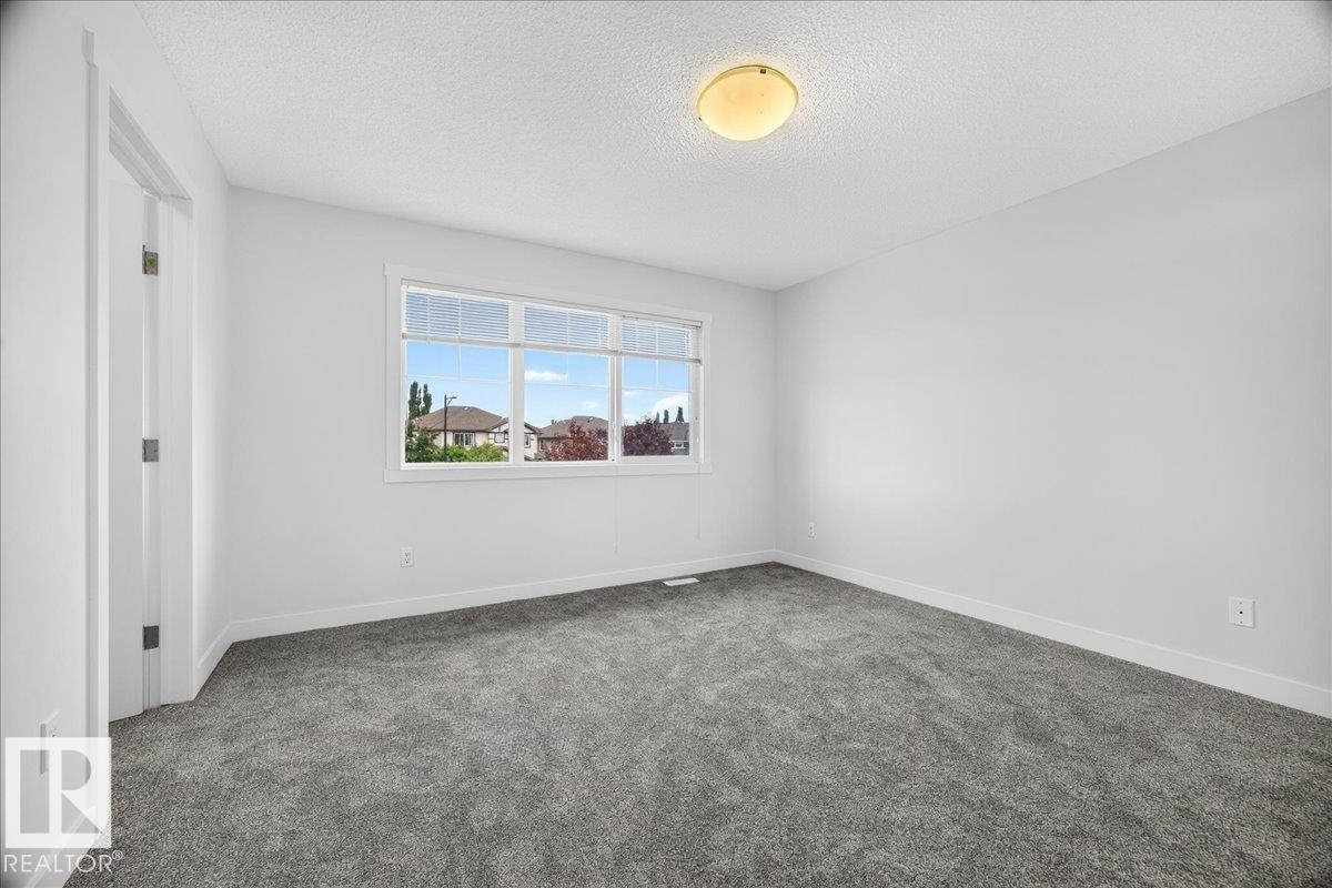 3017 Harvey Crescent Nw, Edmonton, AB - Indoor Photo Showing Other Room
