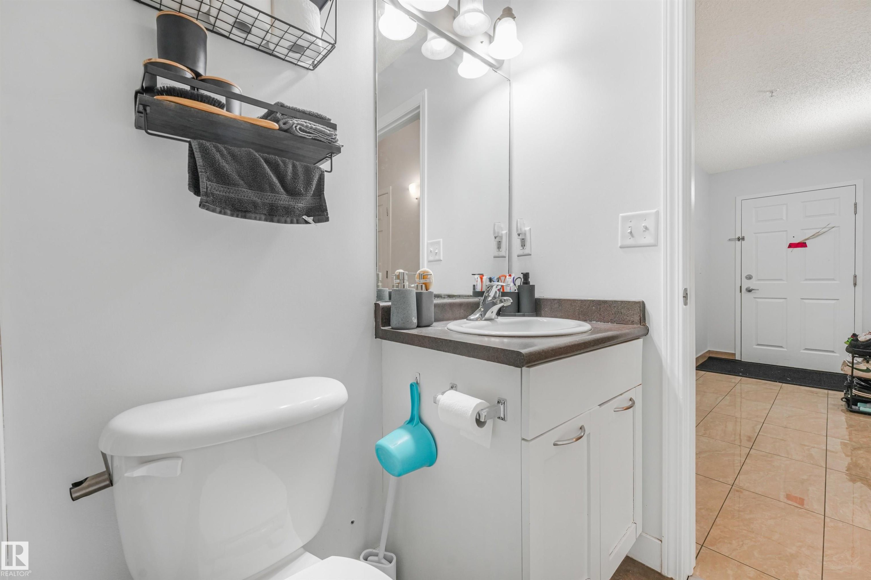 #2-208 4245 139 Av Nw, Edmonton, AB - Indoor Photo Showing Bathroom