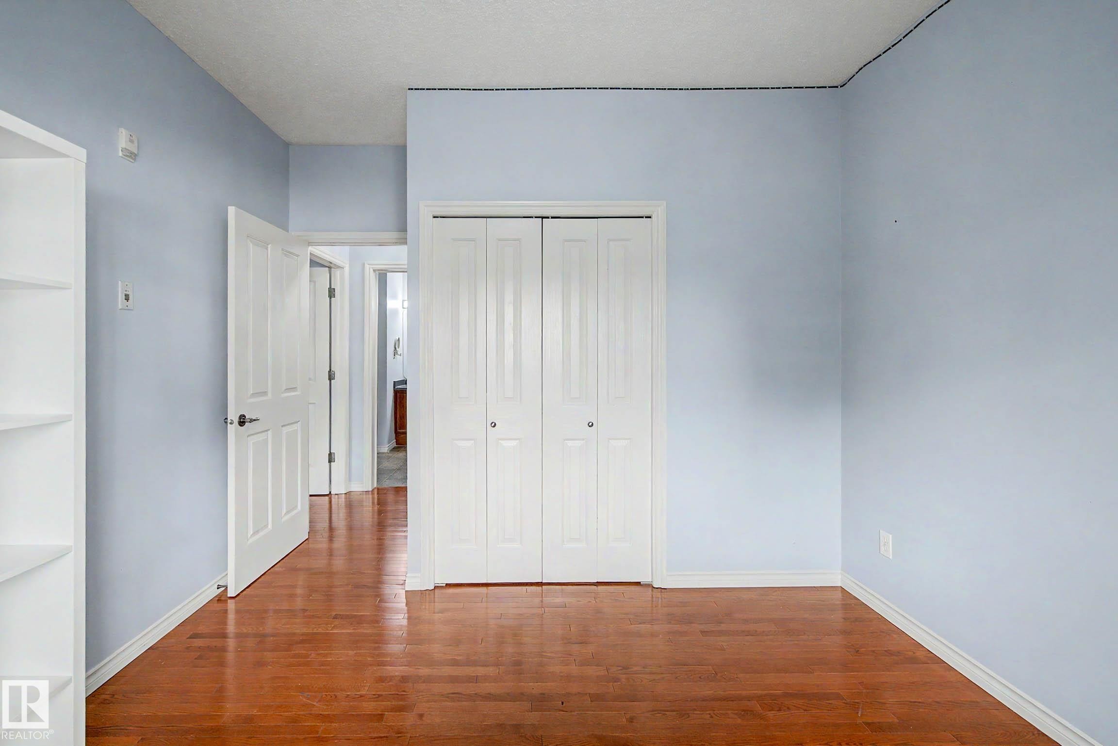 #47 13825 155 Av Nw, Edmonton, AB - Indoor Photo Showing Other Room