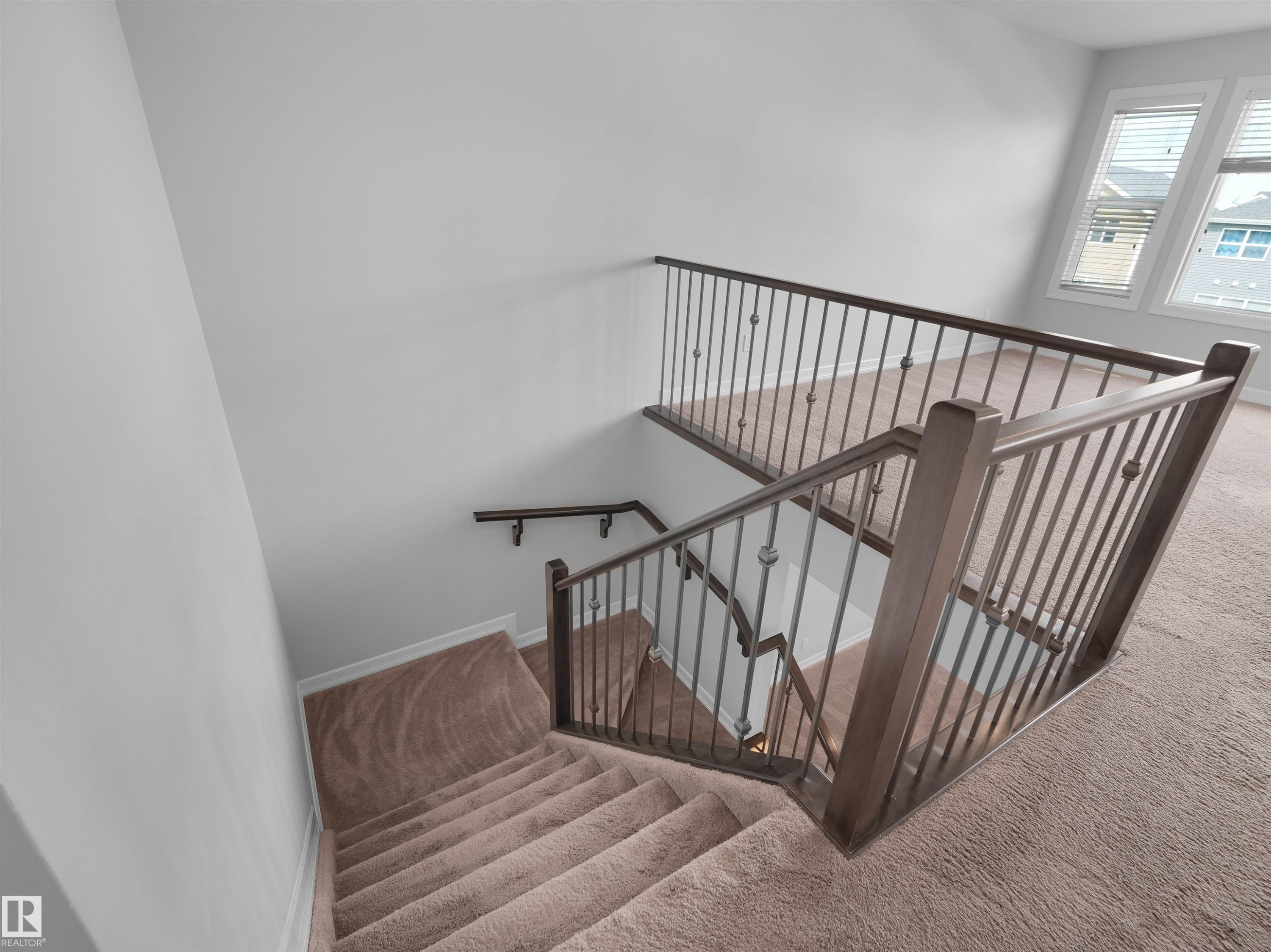 428 Simpkins Link, Leduc, AB - Indoor Photo Showing Other Room
