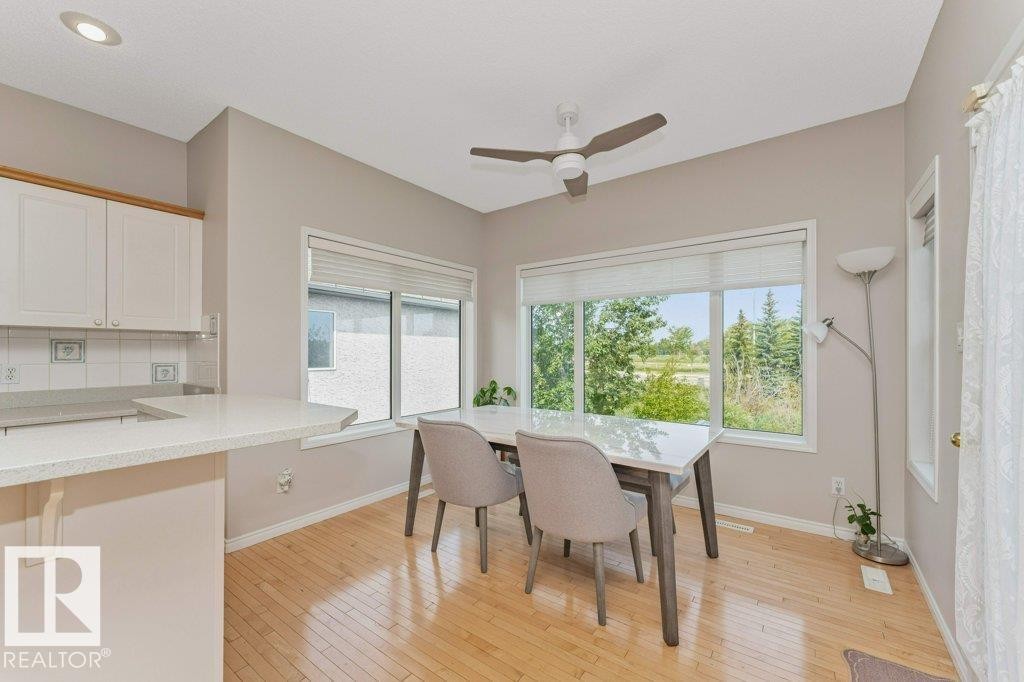 1072 Barnes Way Sw, Edmonton, AB - Indoor Photo Showing Dining Room