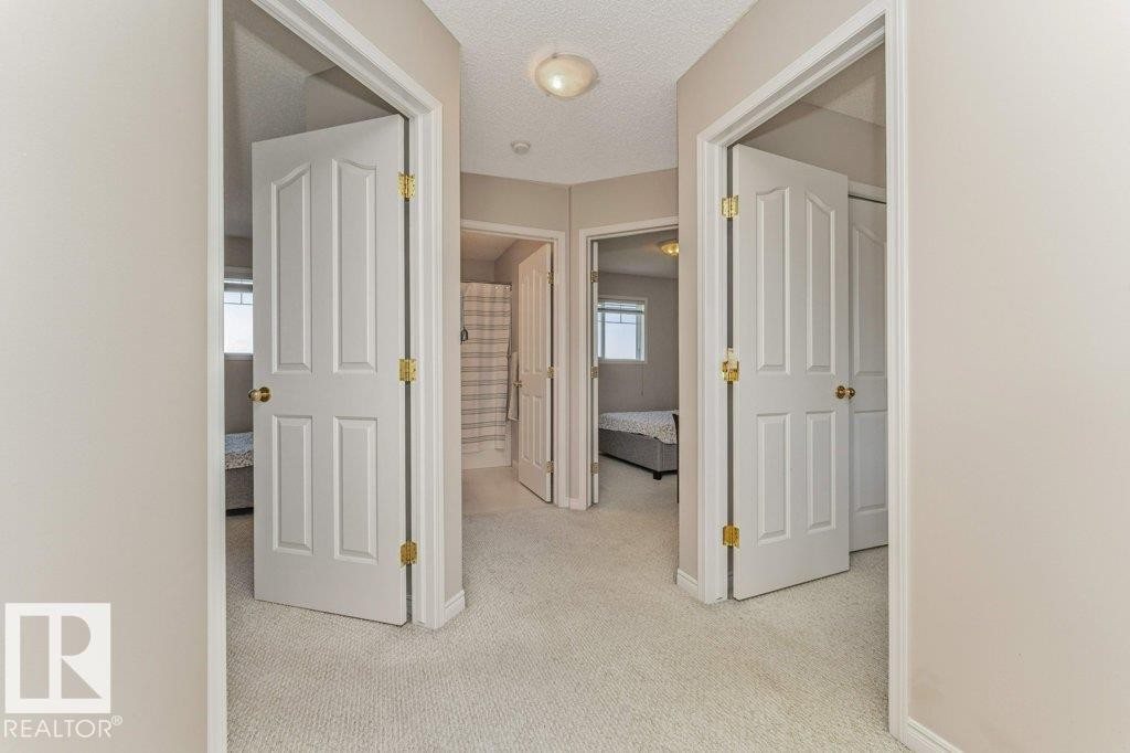 1072 Barnes Way Sw, Edmonton, AB - Indoor Photo Showing Other Room