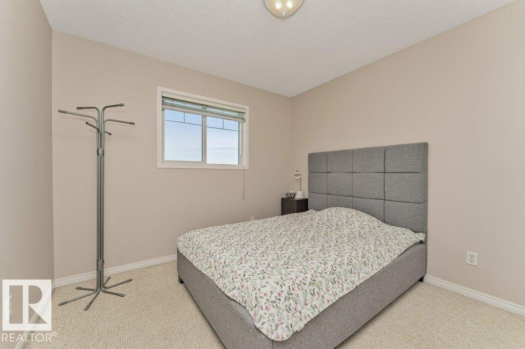 1072 Barnes Way Sw, Edmonton, AB - Indoor Photo Showing Bedroom