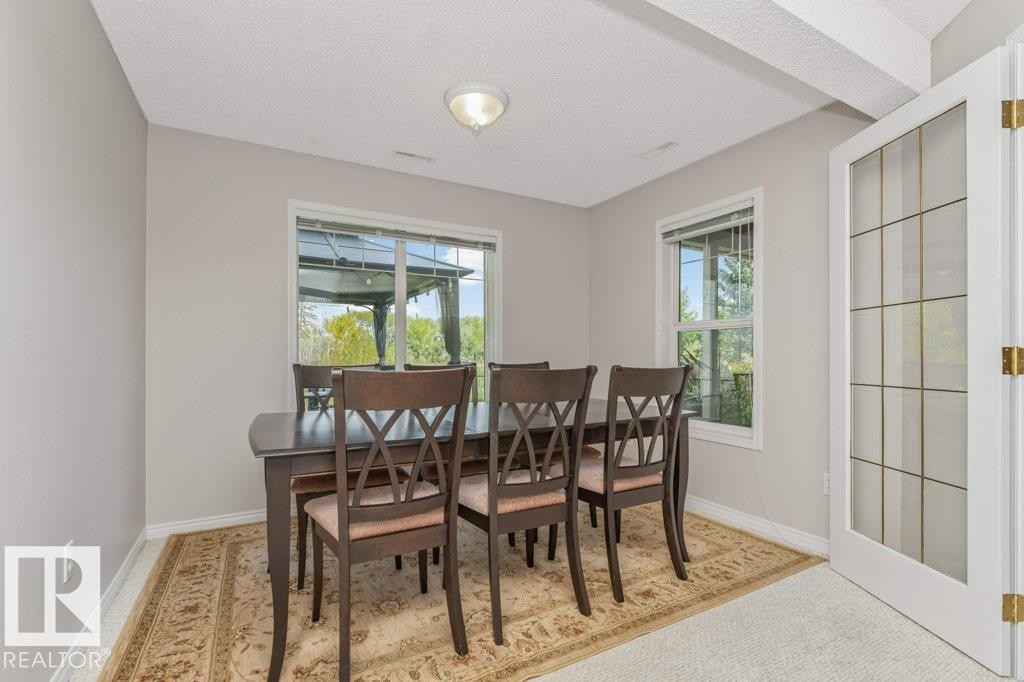 1072 Barnes Way Sw, Edmonton, AB - Indoor Photo Showing Dining Room