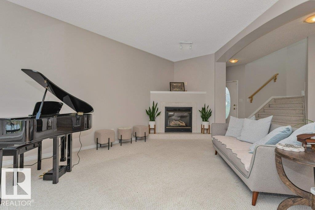 1072 Barnes Way Sw, Edmonton, AB - Indoor With Fireplace
