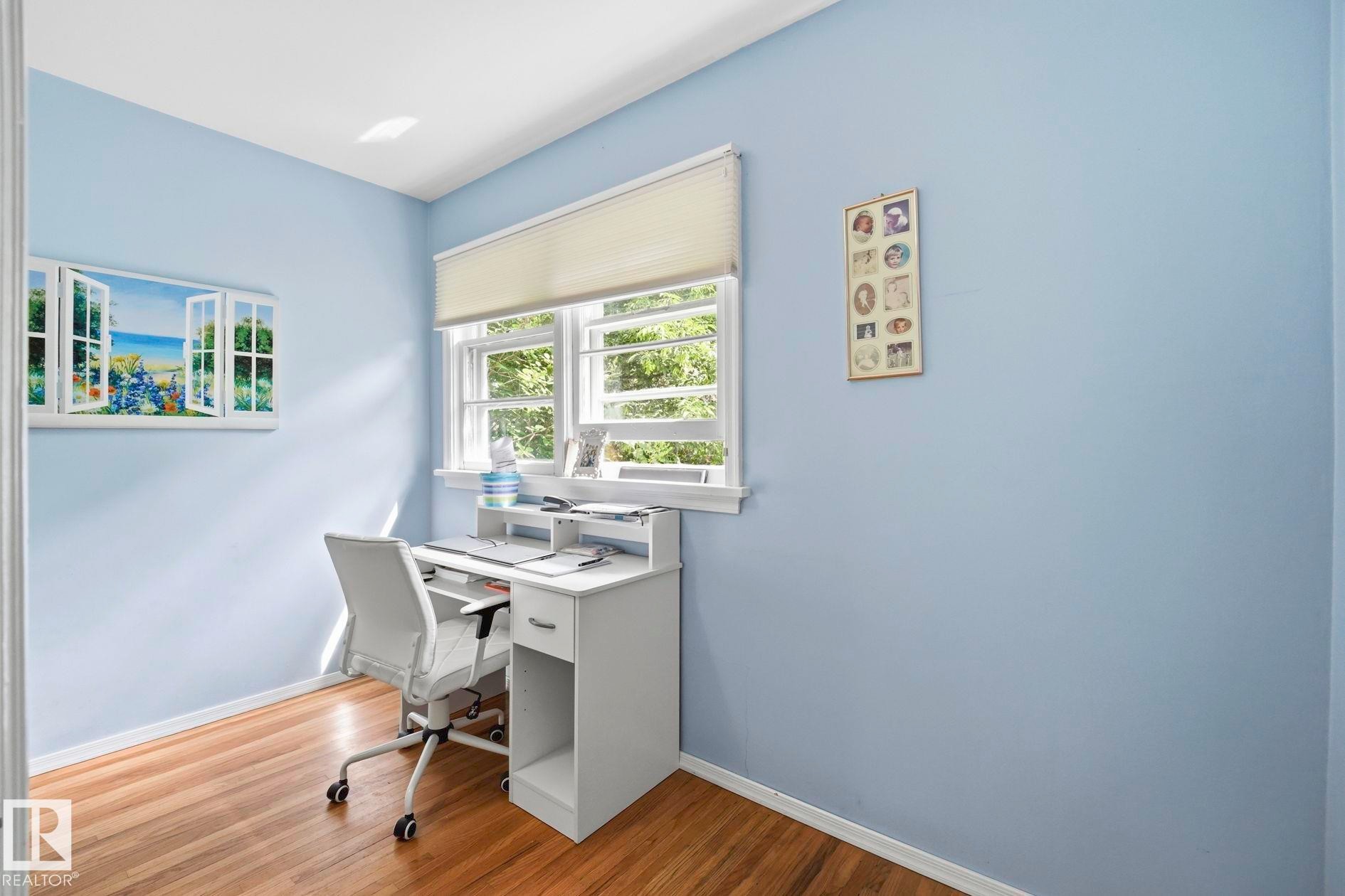 9107 118 Street Nw, Edmonton, AB - Indoor Photo Showing Office