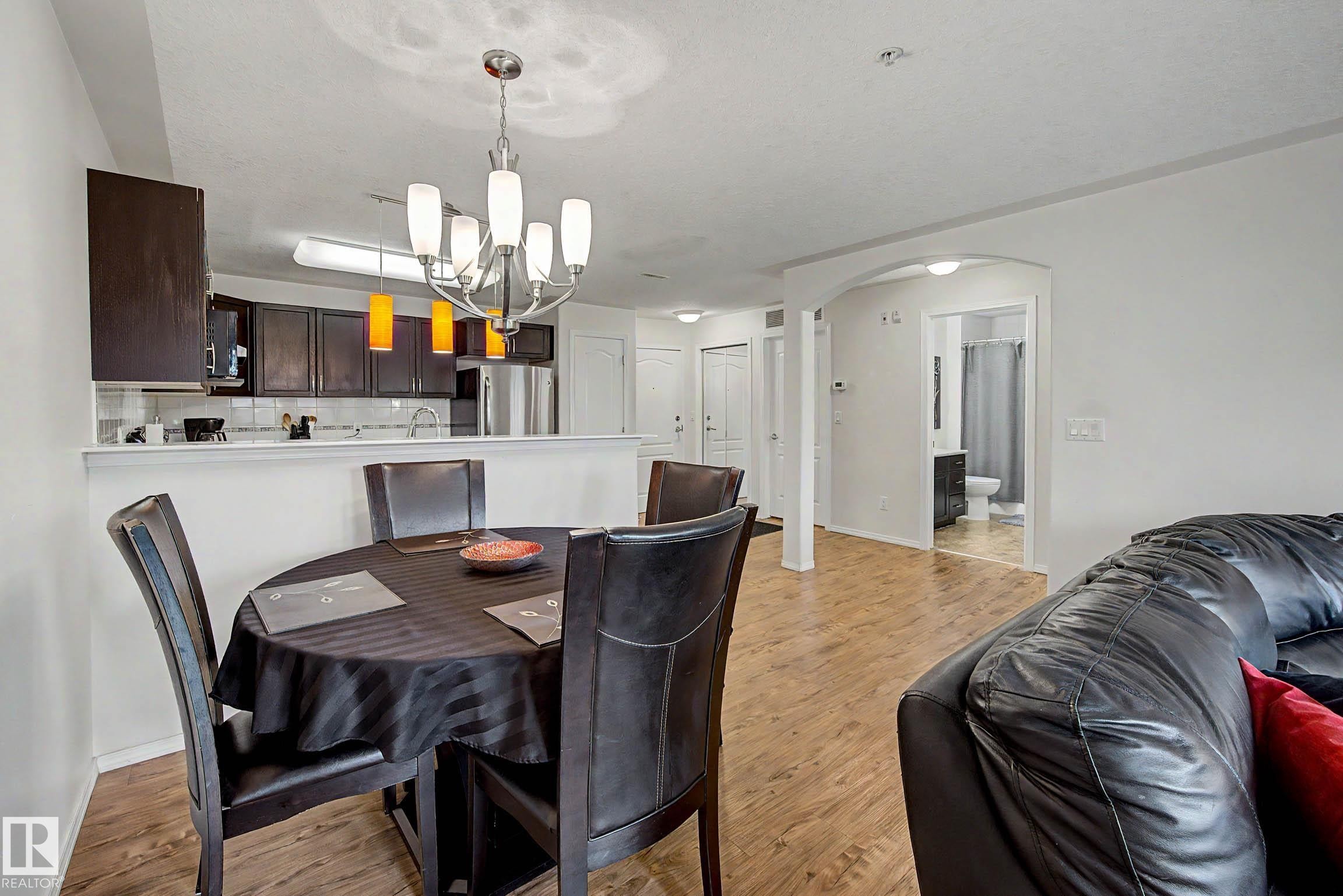 #209 237 Youville Dr E Nw, Edmonton, AB - Indoor Photo Showing Dining Room