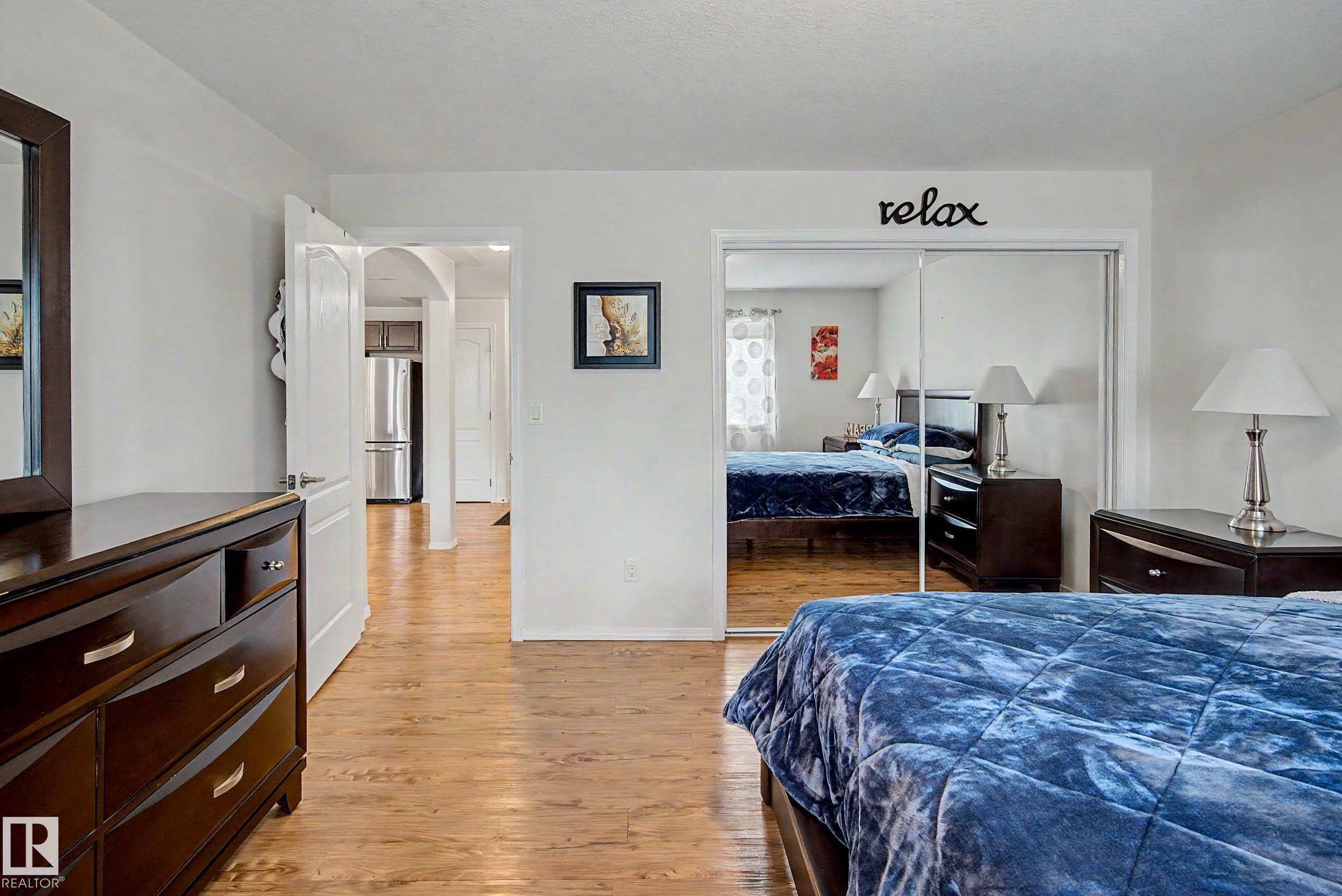 #209 237 Youville Dr E Nw, Edmonton, AB - Indoor Photo Showing Bedroom