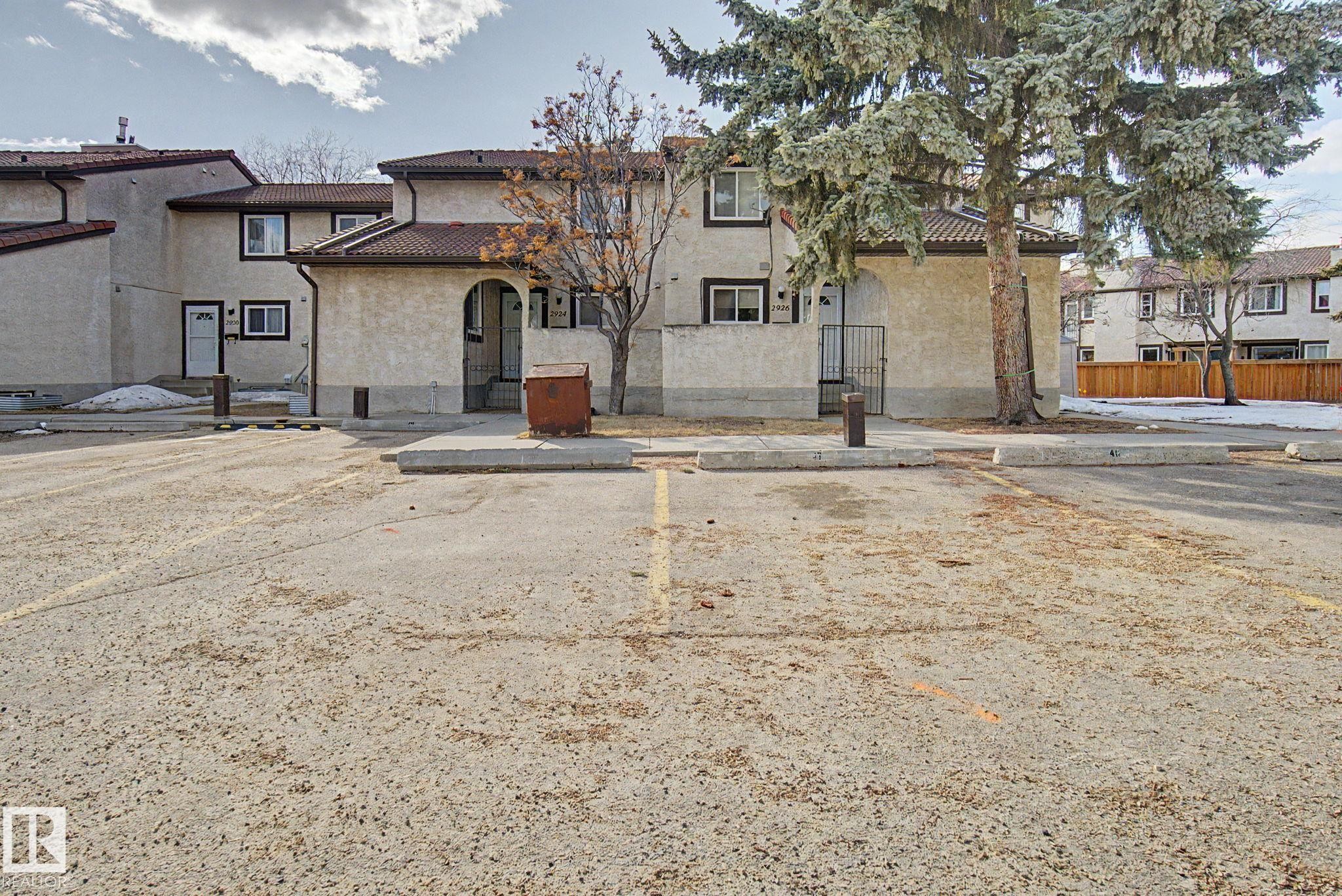 2932 36 Street Nw, Edmonton, AB - Outdoor