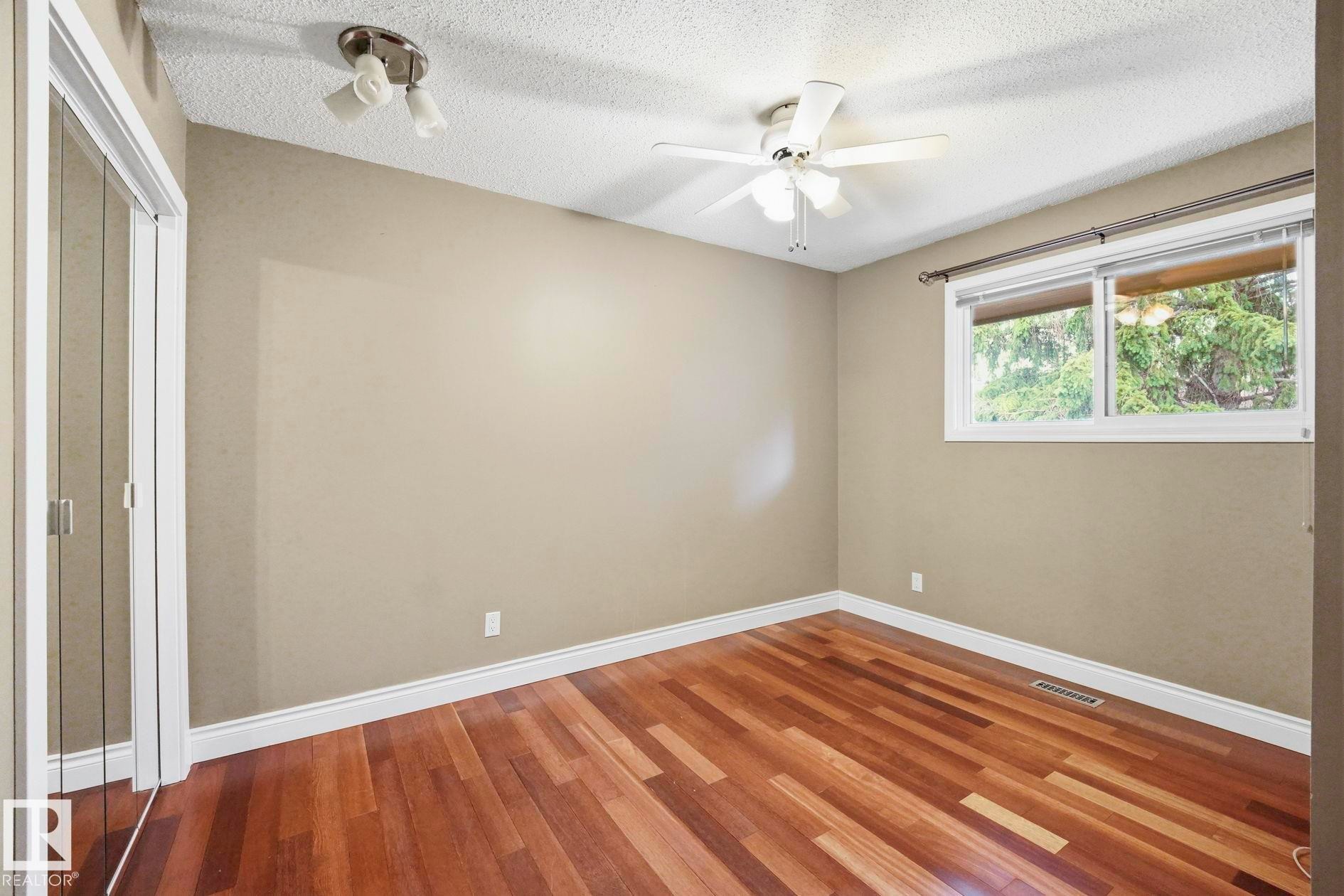 48 Glaewyn Estates, St. Albert, AB - Indoor Photo Showing Other Room