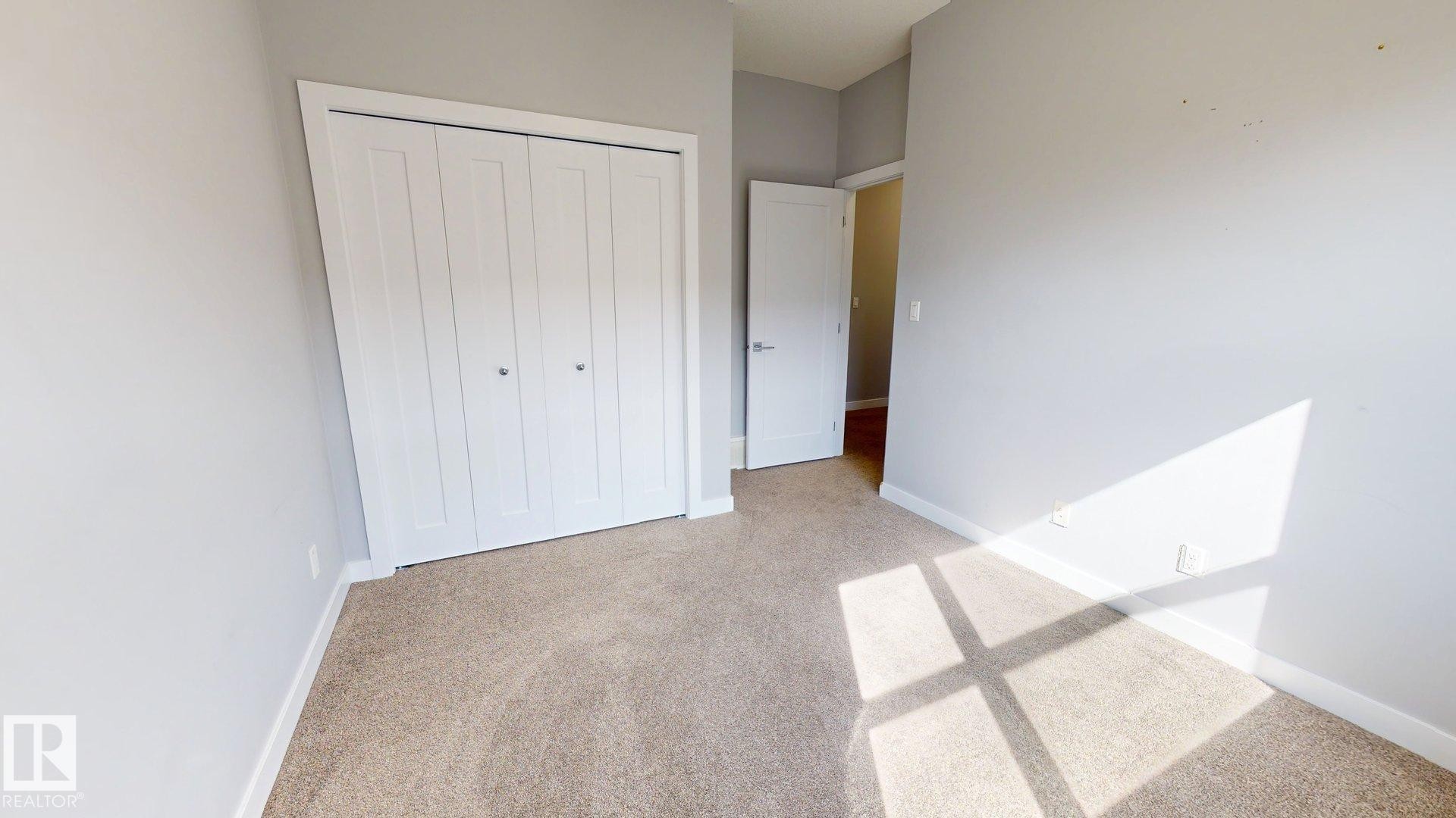 #2 14715 125 St Nw, Edmonton, AB - Indoor
