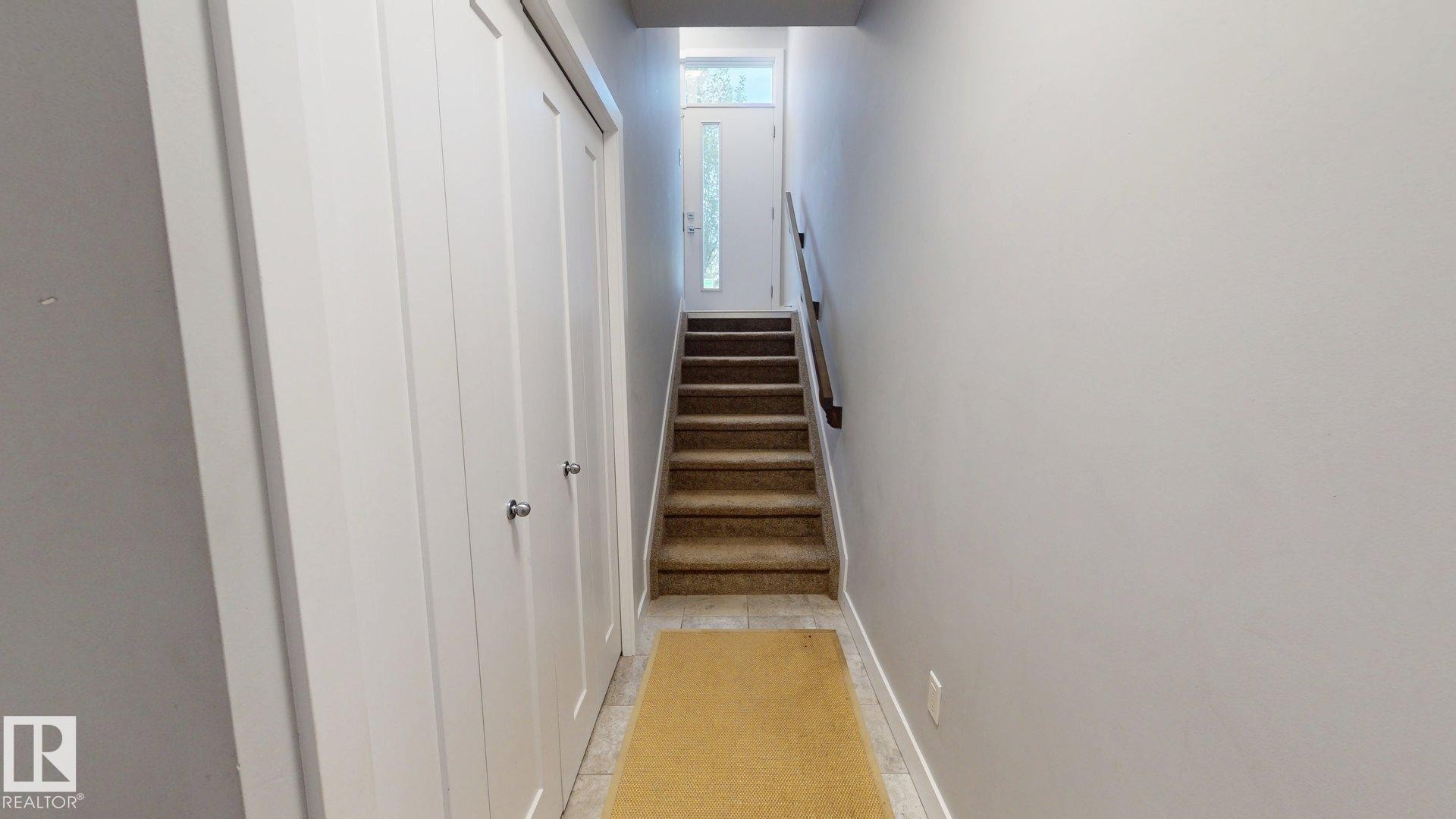 #2 14715 125 St Nw, Edmonton, AB - Indoor Photo Showing Other Room