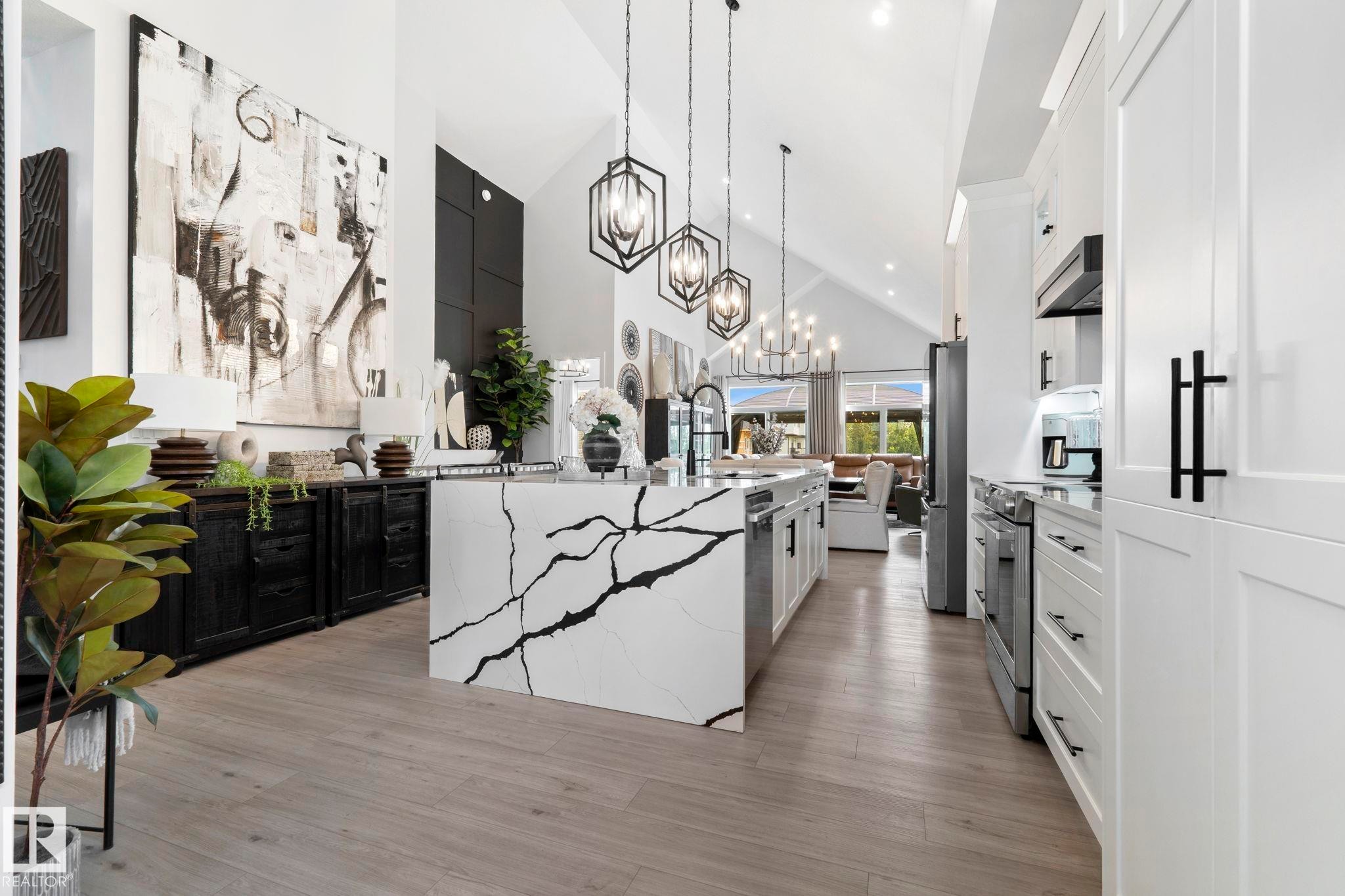 55 Maple Crescent, Gibbons, AB - Indoor Photo Showing Kitchen With Upgraded Kitchen