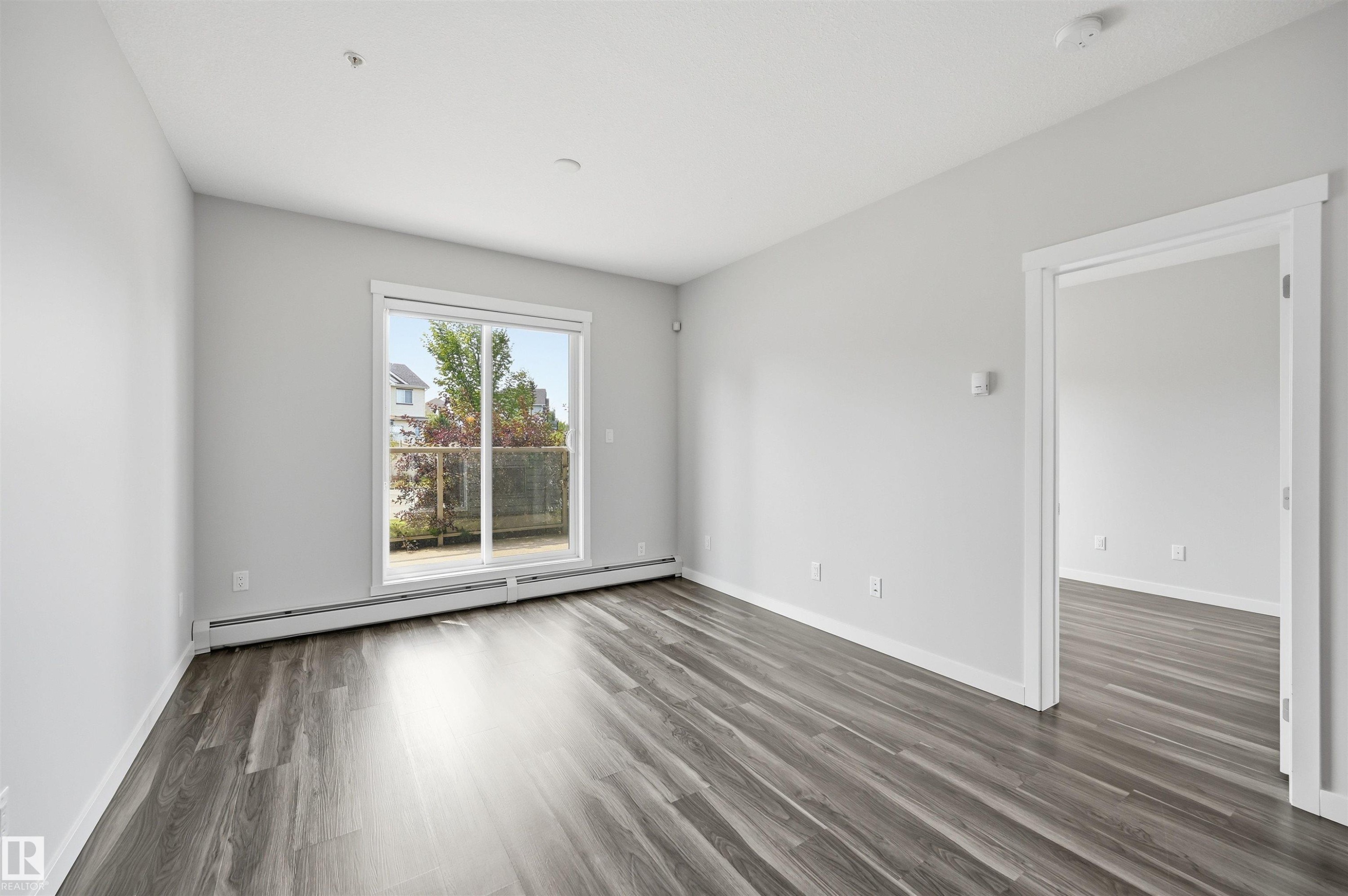 #117 812 Welsh Dr Sw, Edmonton, AB - Indoor Photo Showing Other Room