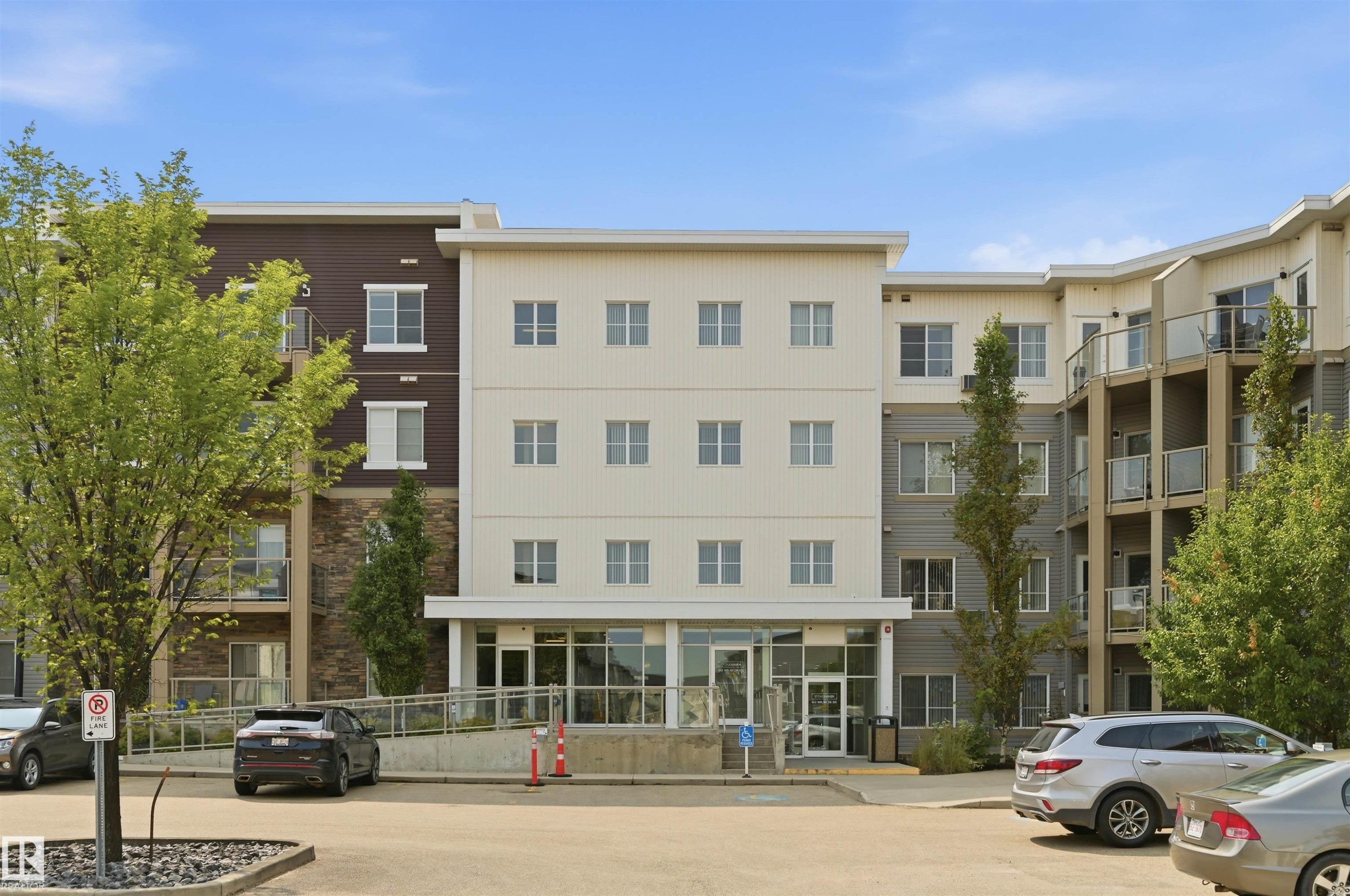 #117 812 Welsh Dr Sw, Edmonton, AB - Outdoor With Facade