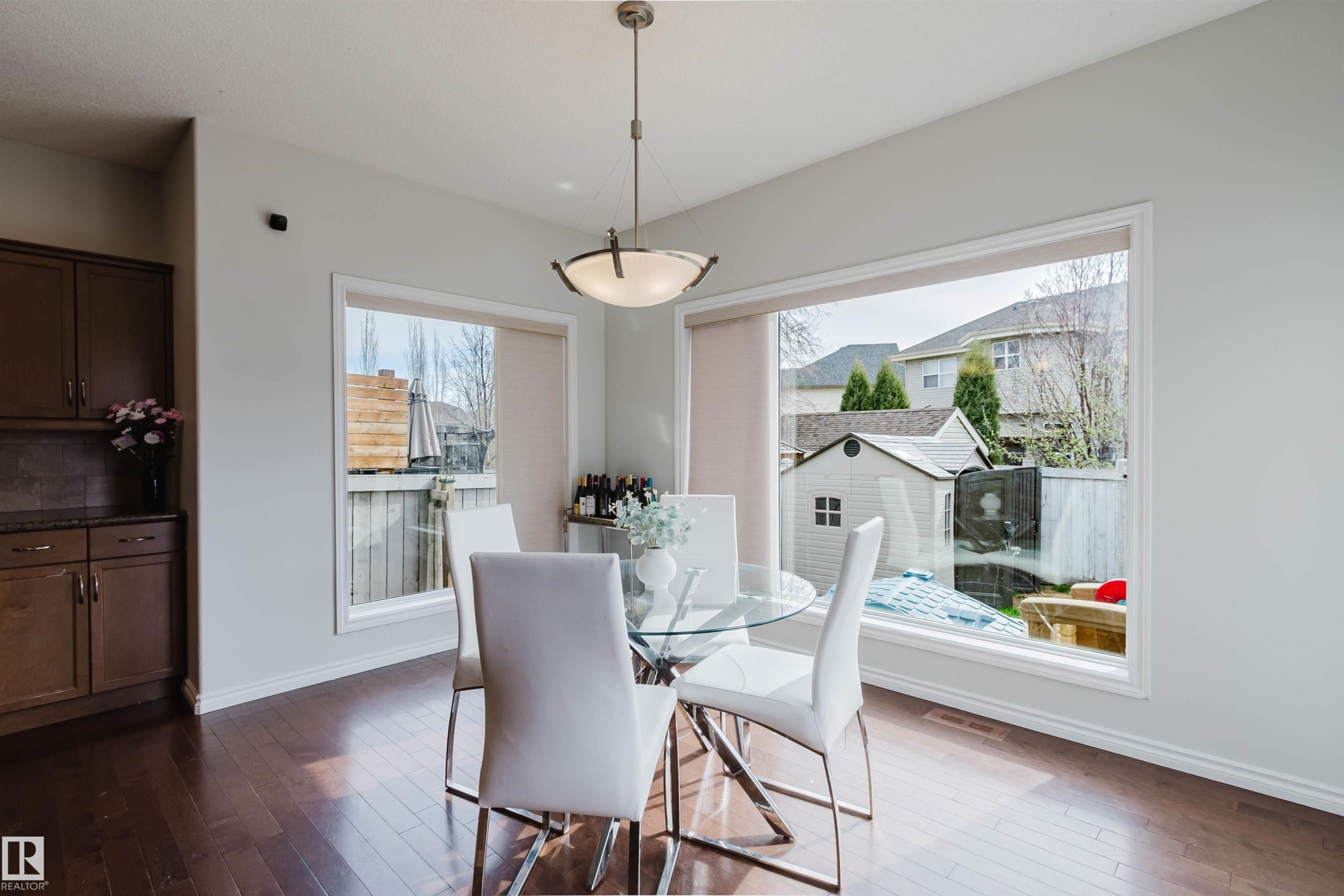 5623 206 Street Nw, Edmonton, AB - Indoor Photo Showing Dining Room