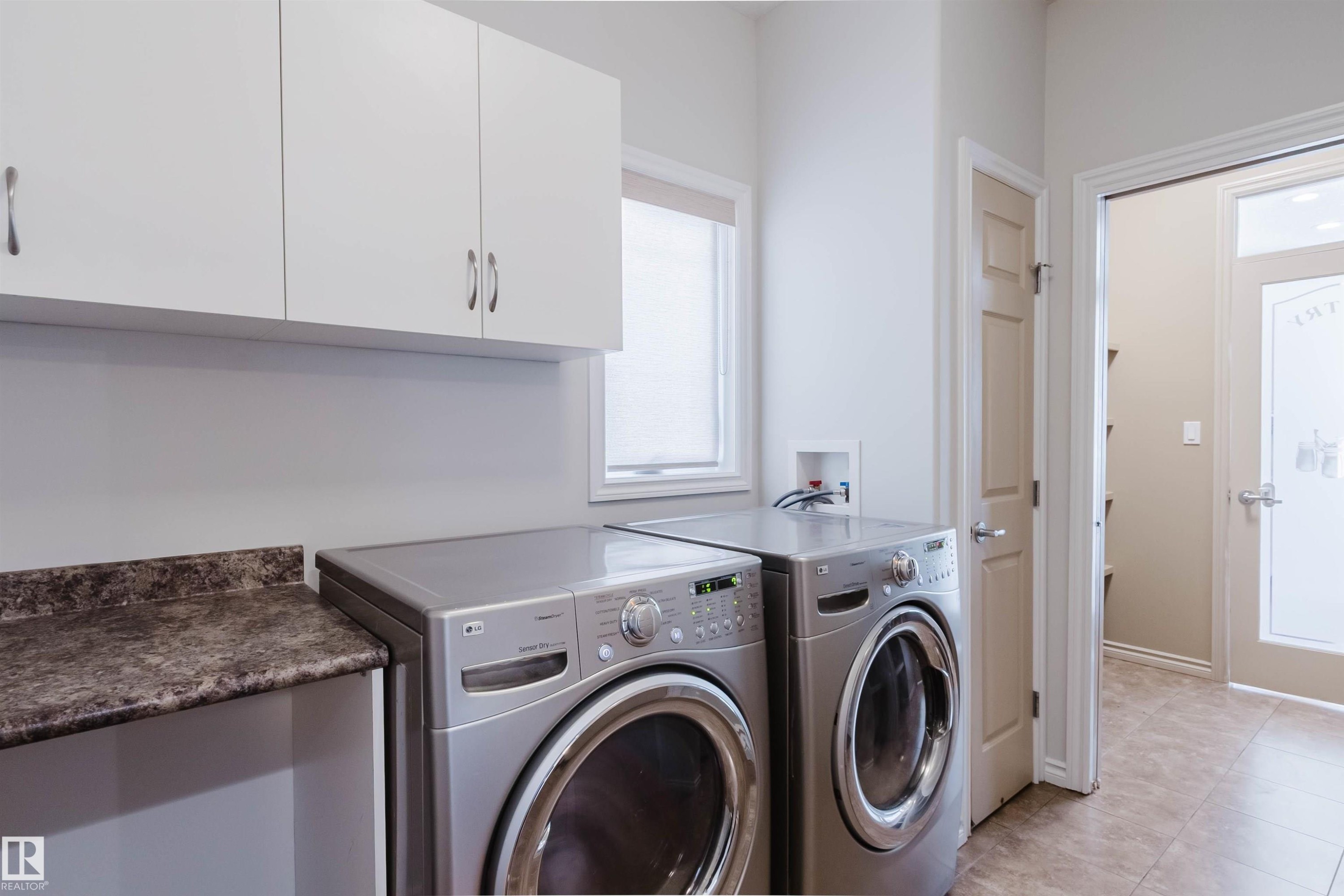 5623 206 Street Nw, Edmonton, AB - Indoor Photo Showing Laundry Room