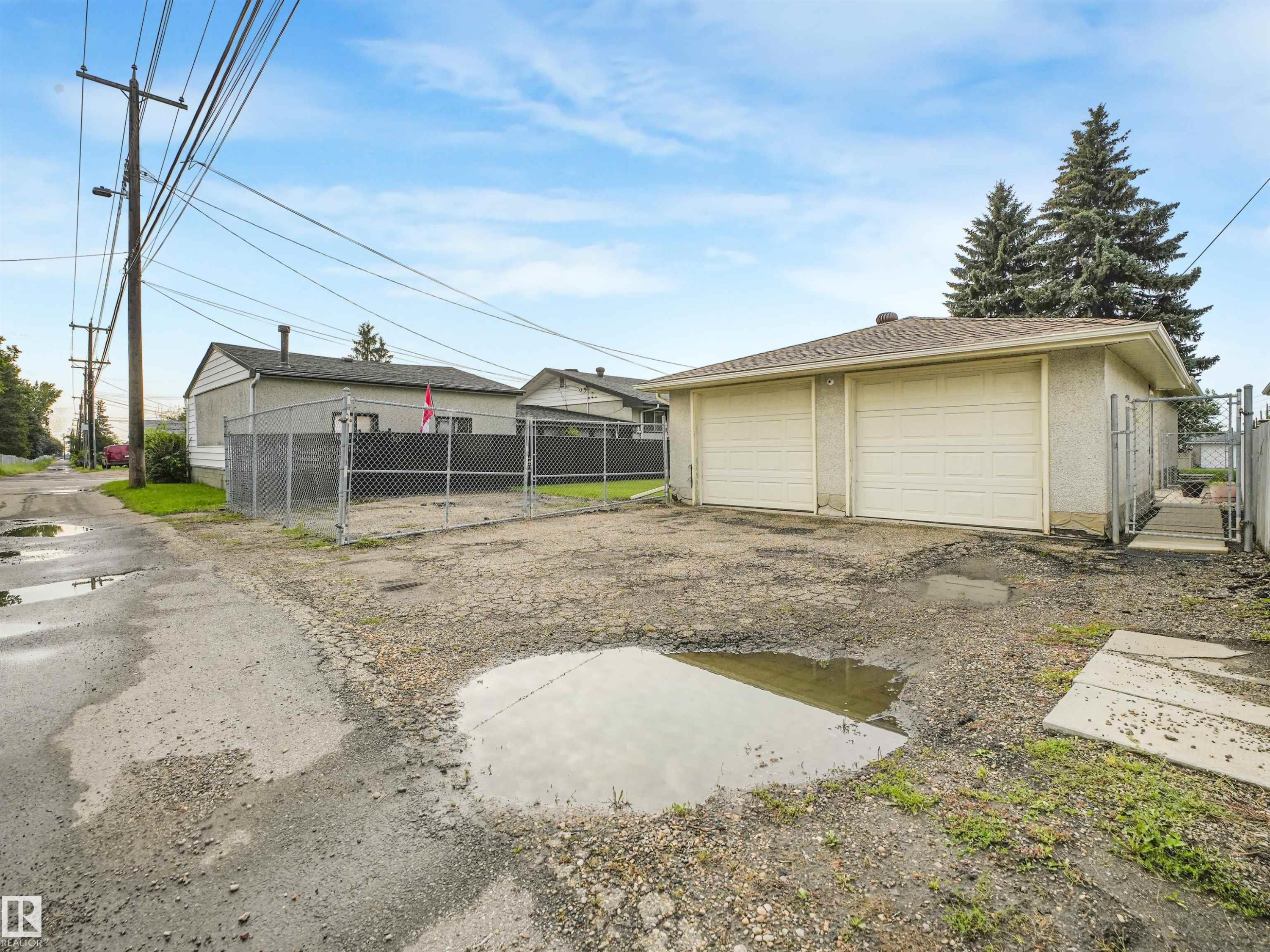 6206 132 Avenue Nw, Edmonton, AB - Outdoor