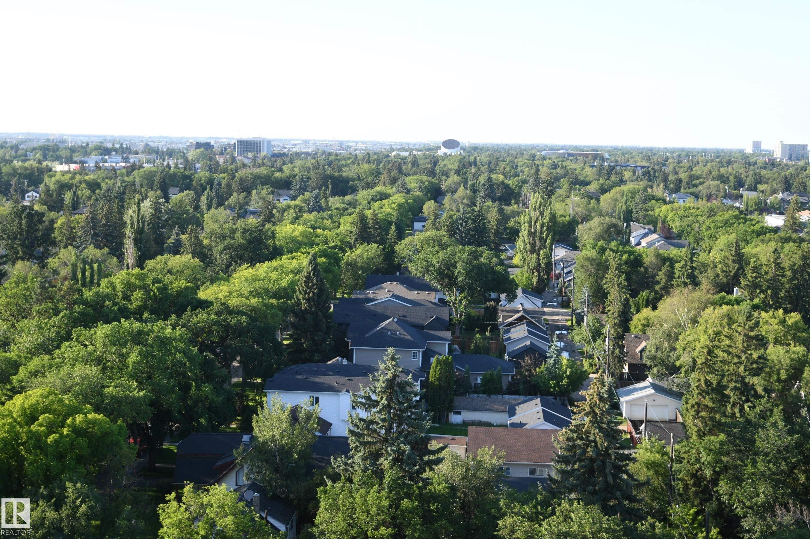 The private balcony provides a simply stunning, panoramic view of the city. Simply gorgeous - #1305 13910 Stony Plain Rd Nw, Edmonton, AB - Outdoor With View