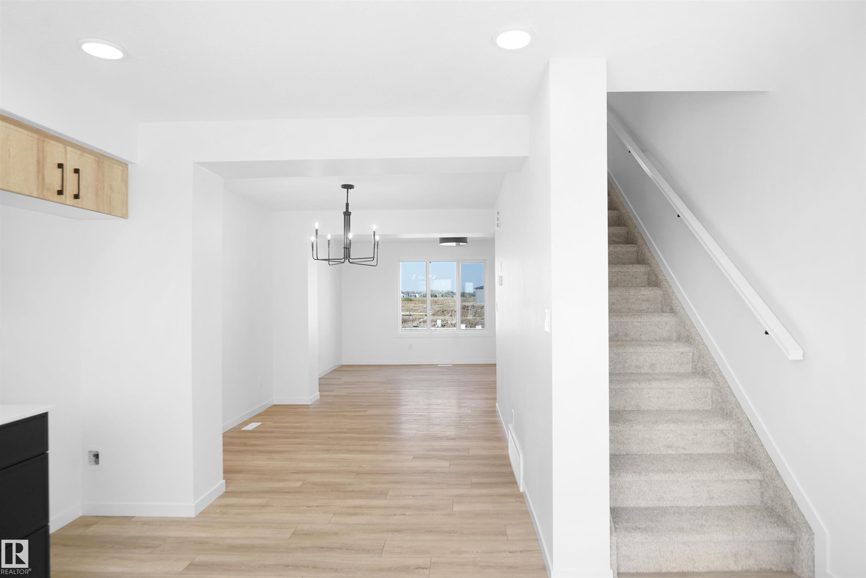 532 Uplands Drive Nw, Edmonton, AB - Indoor Photo Showing Other Room