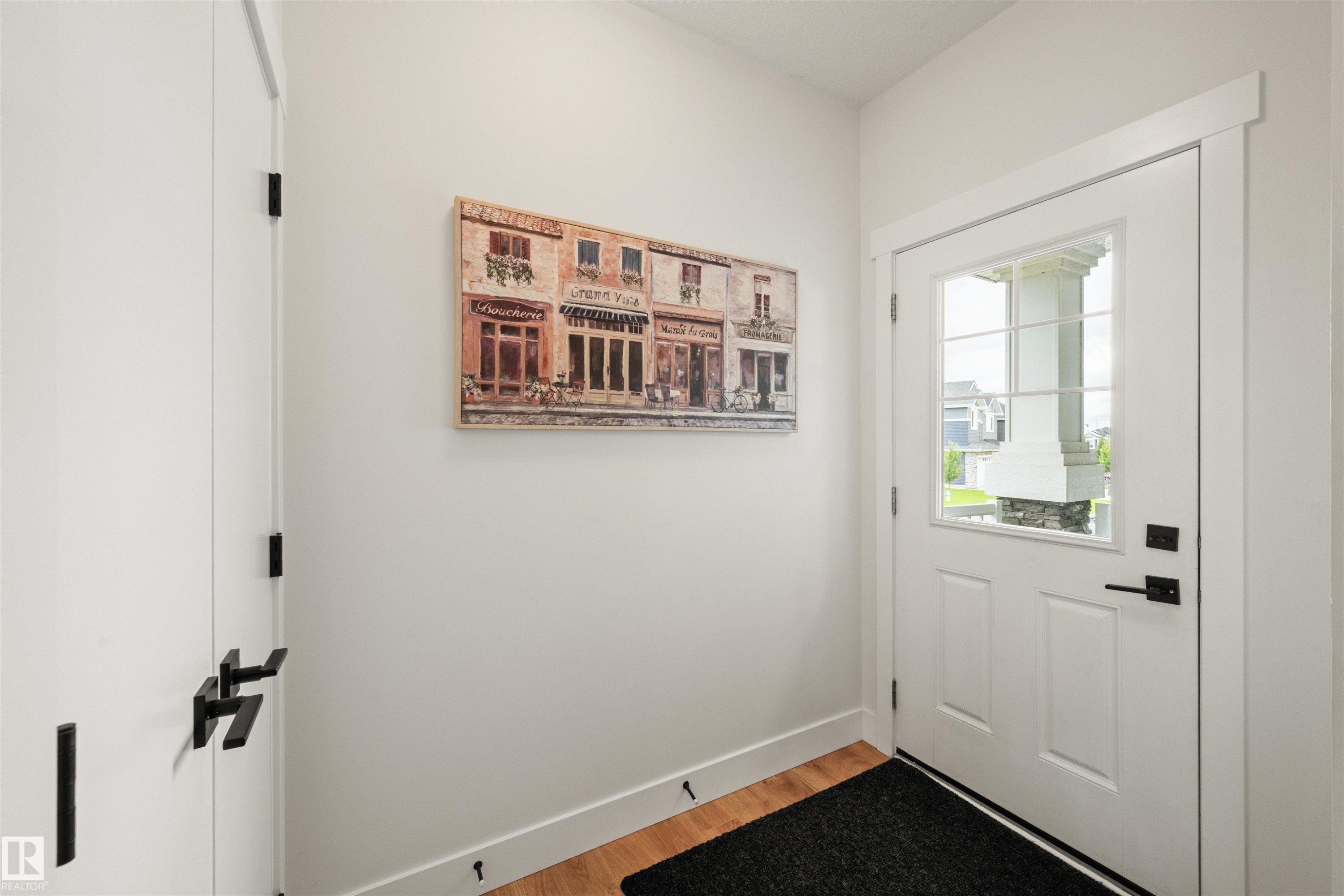 3837 Robins Crescent Nw, Edmonton, AB - Indoor Photo Showing Other Room