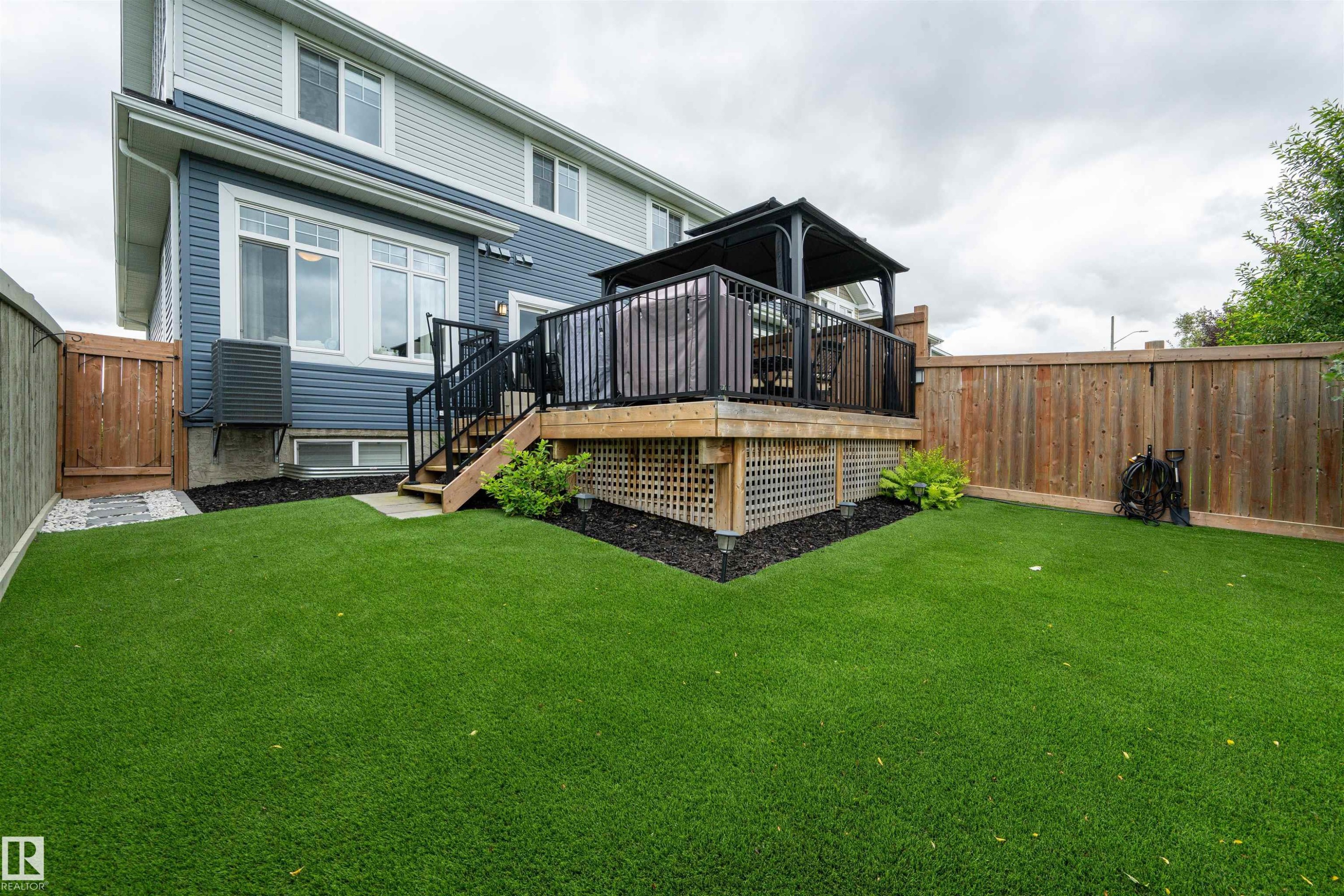 3837 Robins Crescent Nw, Edmonton, AB - Outdoor With Deck Patio Veranda With Exterior