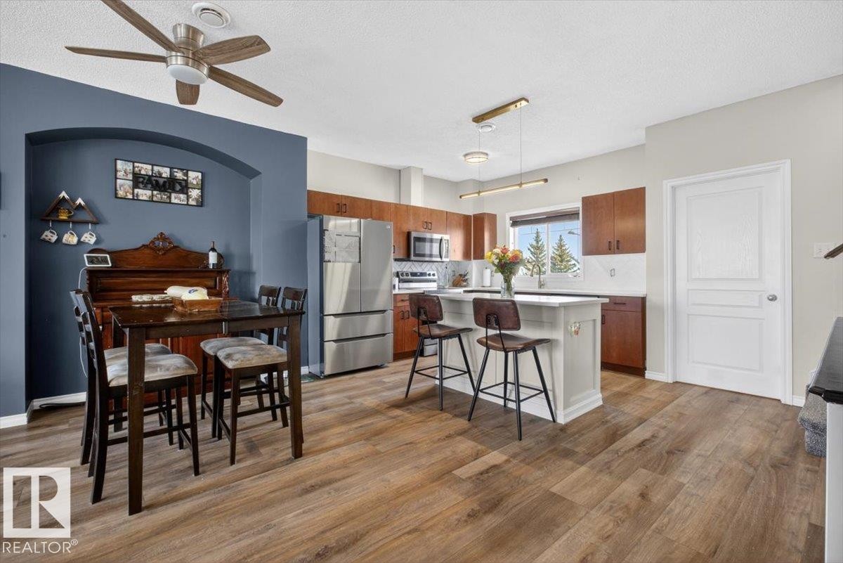 #76 3010 33 Av Nw, Edmonton, AB - Indoor