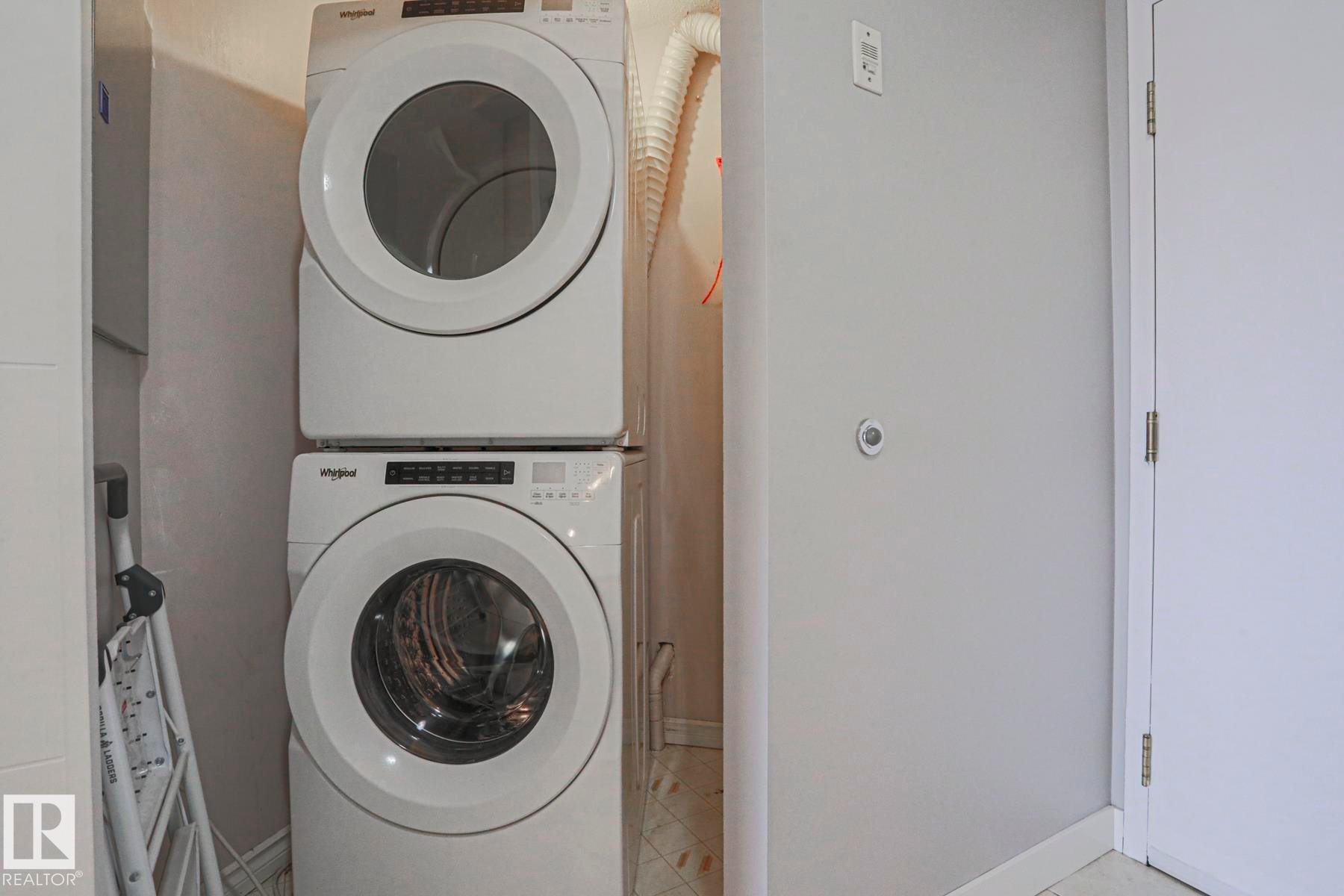 #208 6710 158 Av Nw, Edmonton, AB - Indoor Photo Showing Laundry Room
