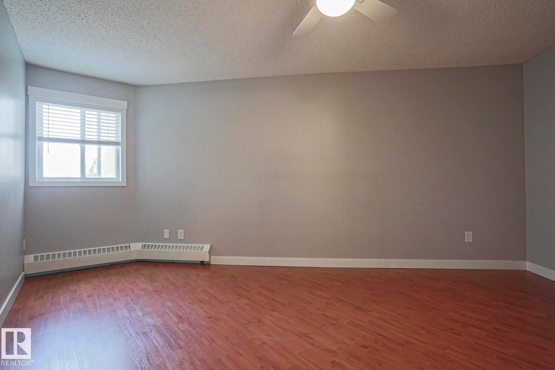 #208 6710 158 Av Nw, Edmonton, AB - Indoor Photo Showing Other Room