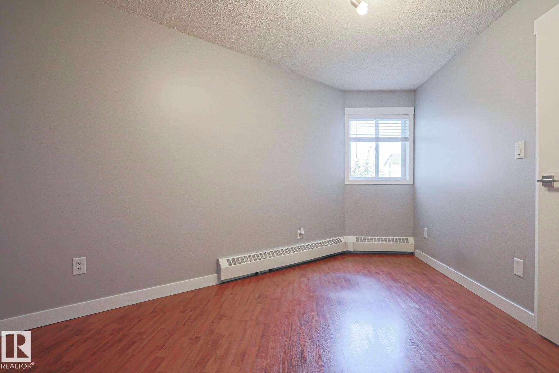 #208 6710 158 Av Nw, Edmonton, AB - Indoor Photo Showing Other Room