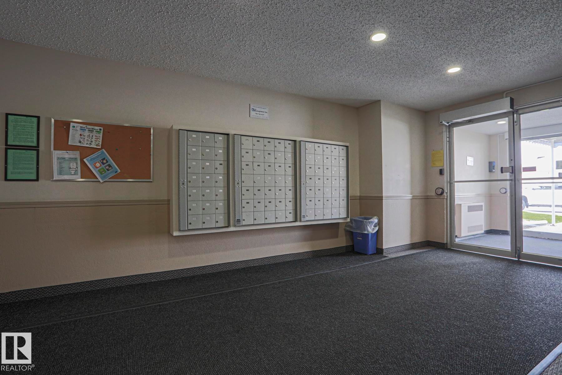 #208 6710 158 Av Nw, Edmonton, AB - Indoor Photo Showing Other Room