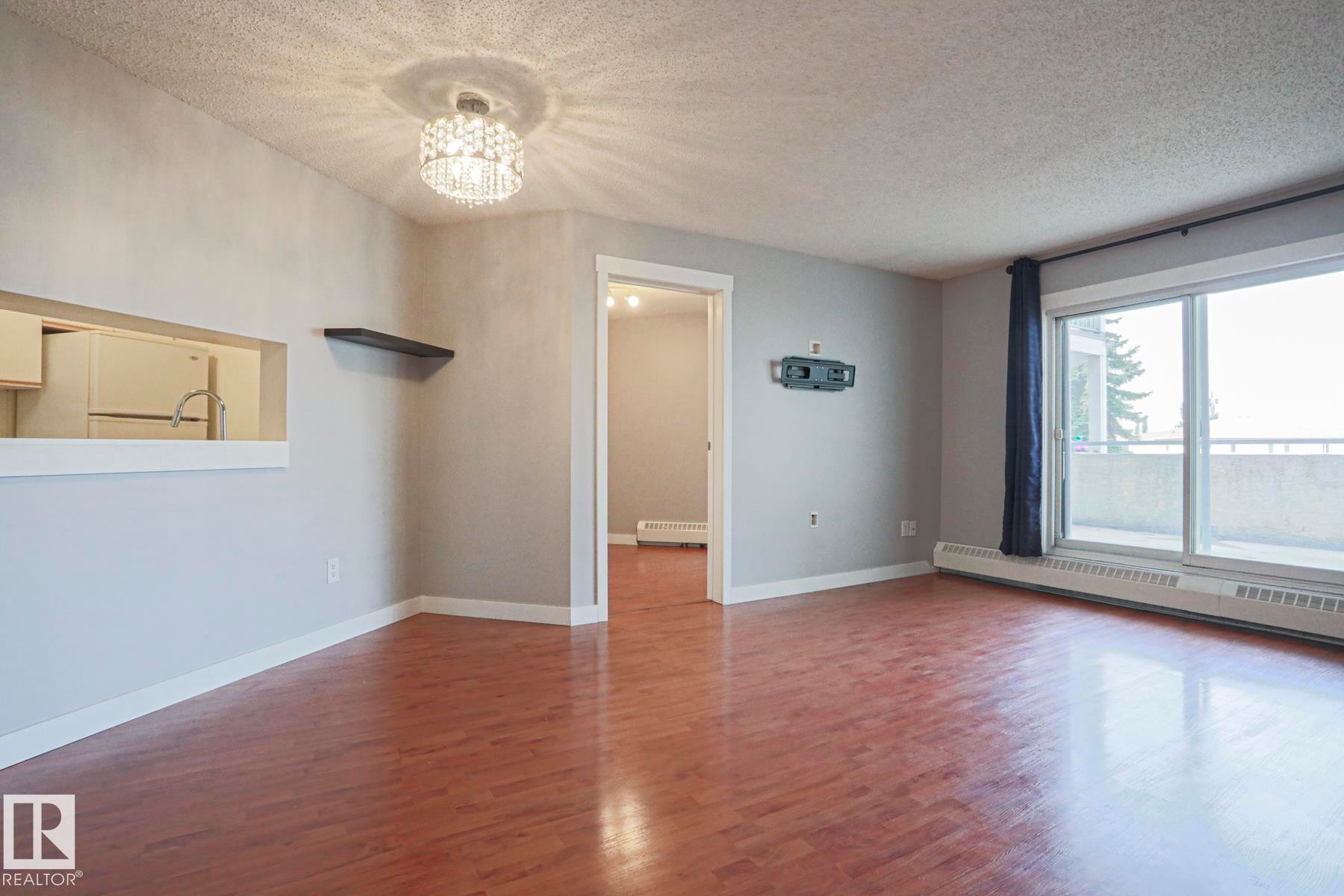 #208 6710 158 Av Nw, Edmonton, AB - Indoor Photo Showing Other Room