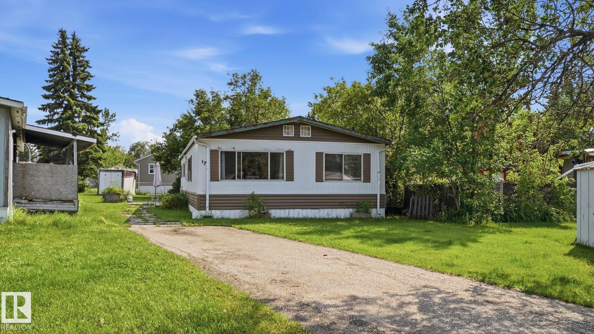 17 Park Ridge Crescent Northwest, Edmonton, AB - Outdoor