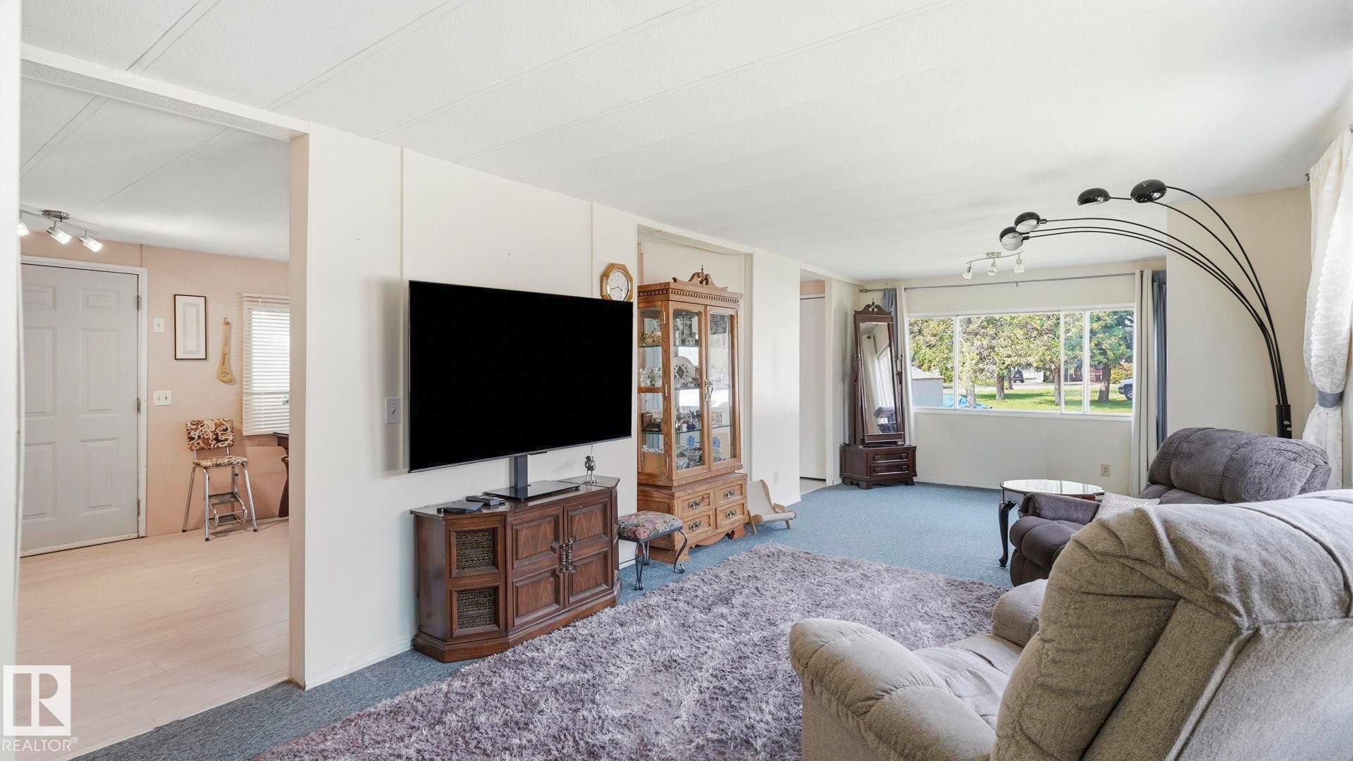 17 Park Ridge Crescent Northwest, Edmonton, AB - Indoor
