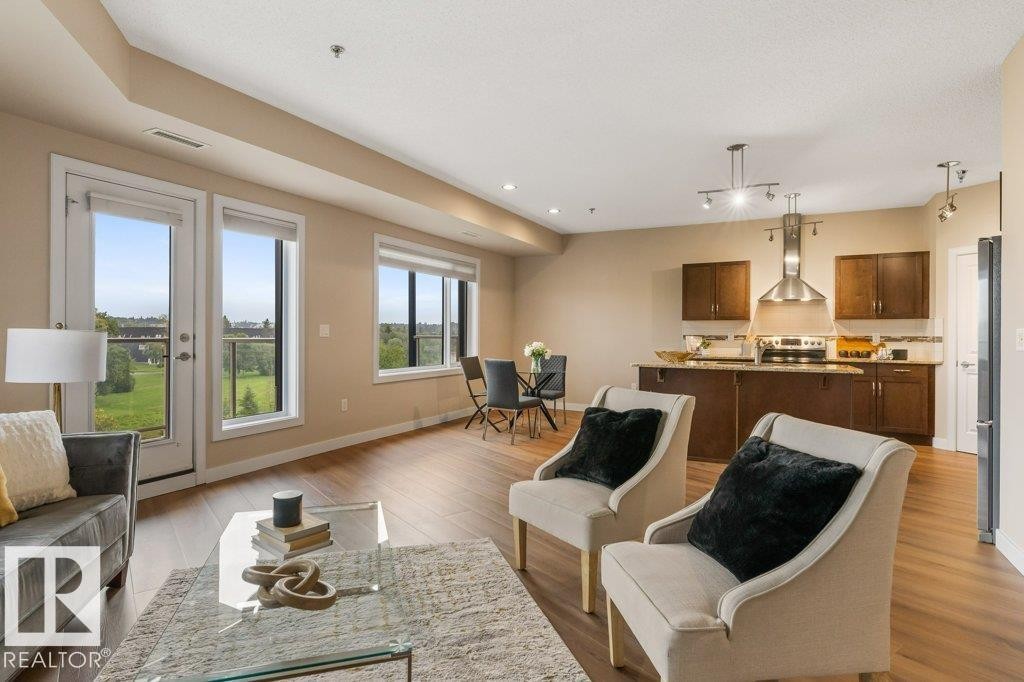 #205 35 Sturgeon Rd, St. Albert, AB - Indoor Photo Showing Living Room