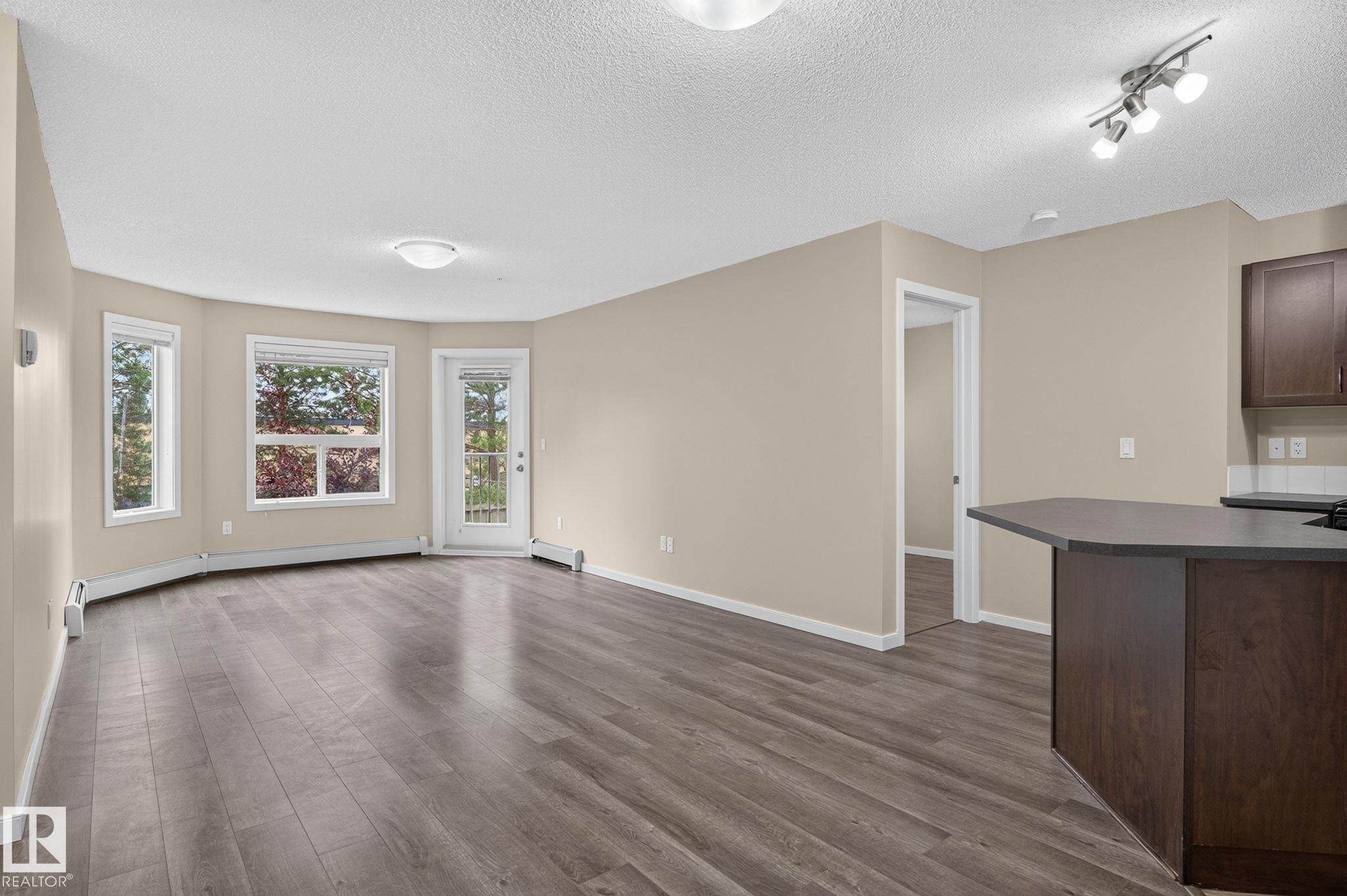 #210 392 Silver Berry Rd Nw, Edmonton, AB - Indoor Photo Showing Other Room