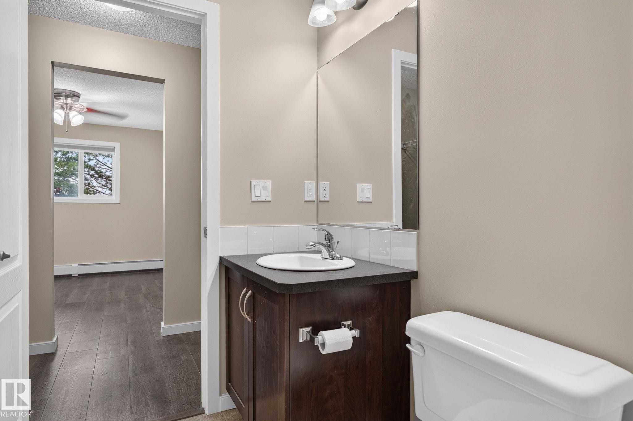 #210 392 Silver Berry Rd Nw, Edmonton, AB - Indoor Photo Showing Bathroom
