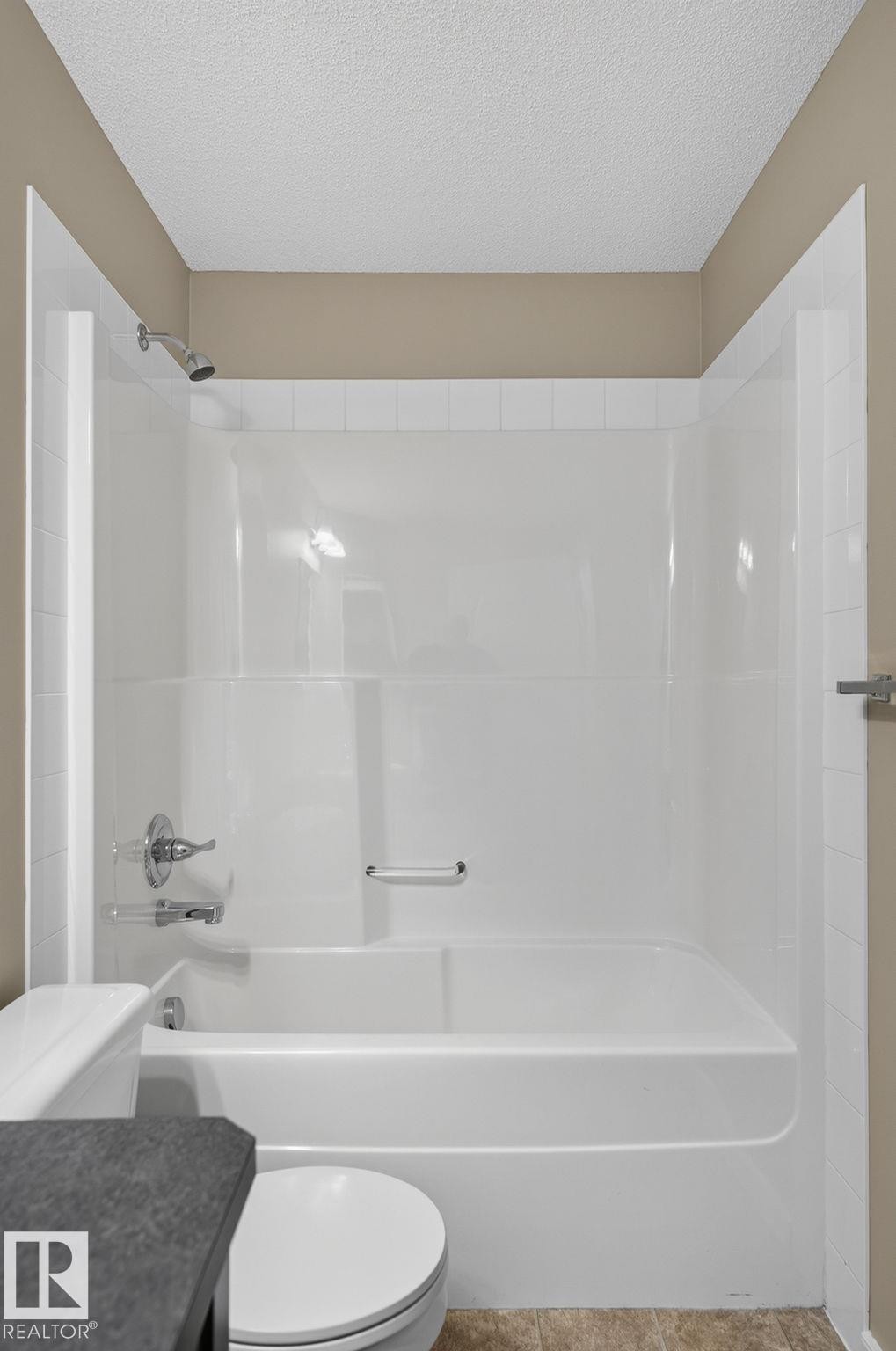 #210 392 Silver Berry Rd Nw, Edmonton, AB - Indoor Photo Showing Bathroom