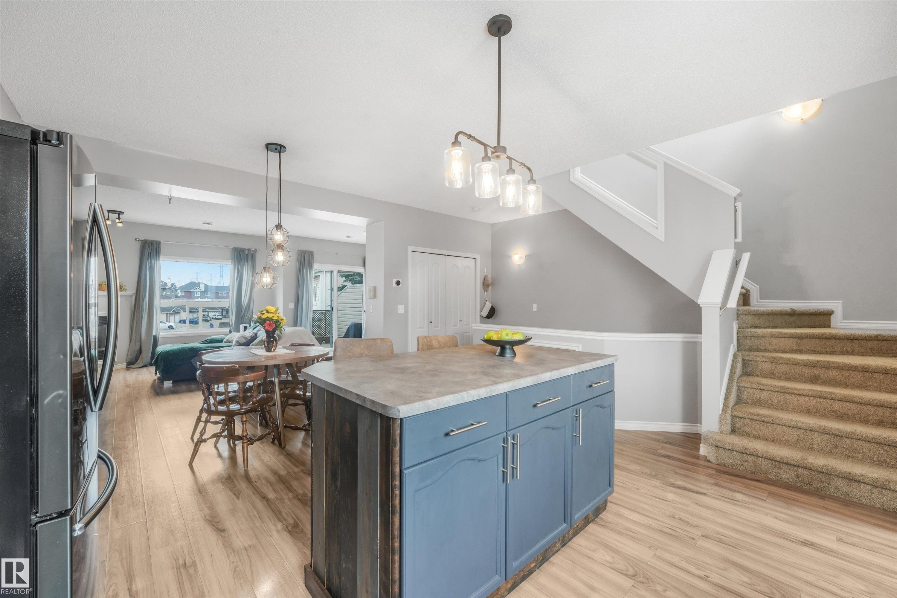 #33 3010 33 Av Nw, Edmonton, AB - Indoor