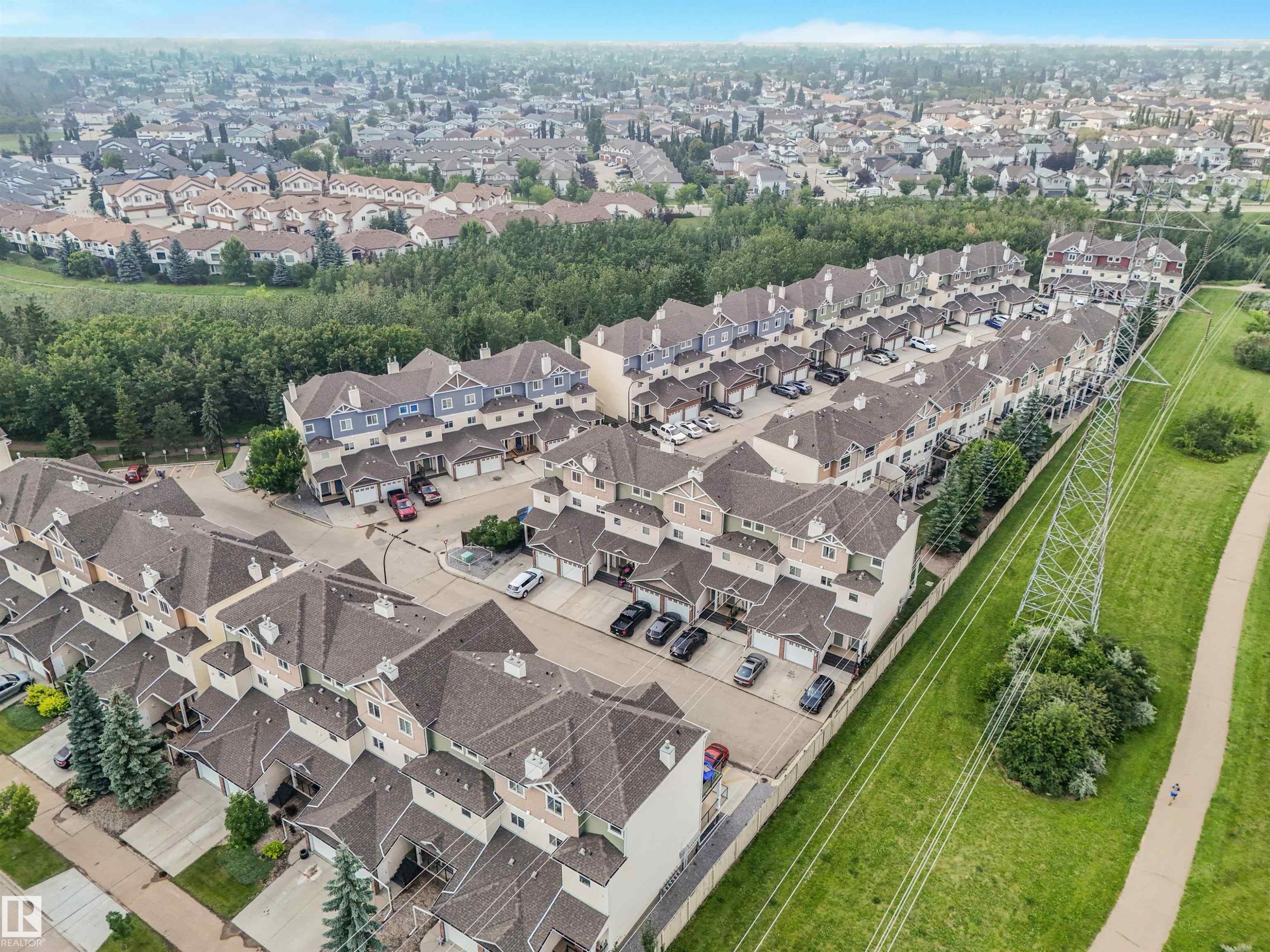 #33 3010 33 Av Nw, Edmonton, AB - With View