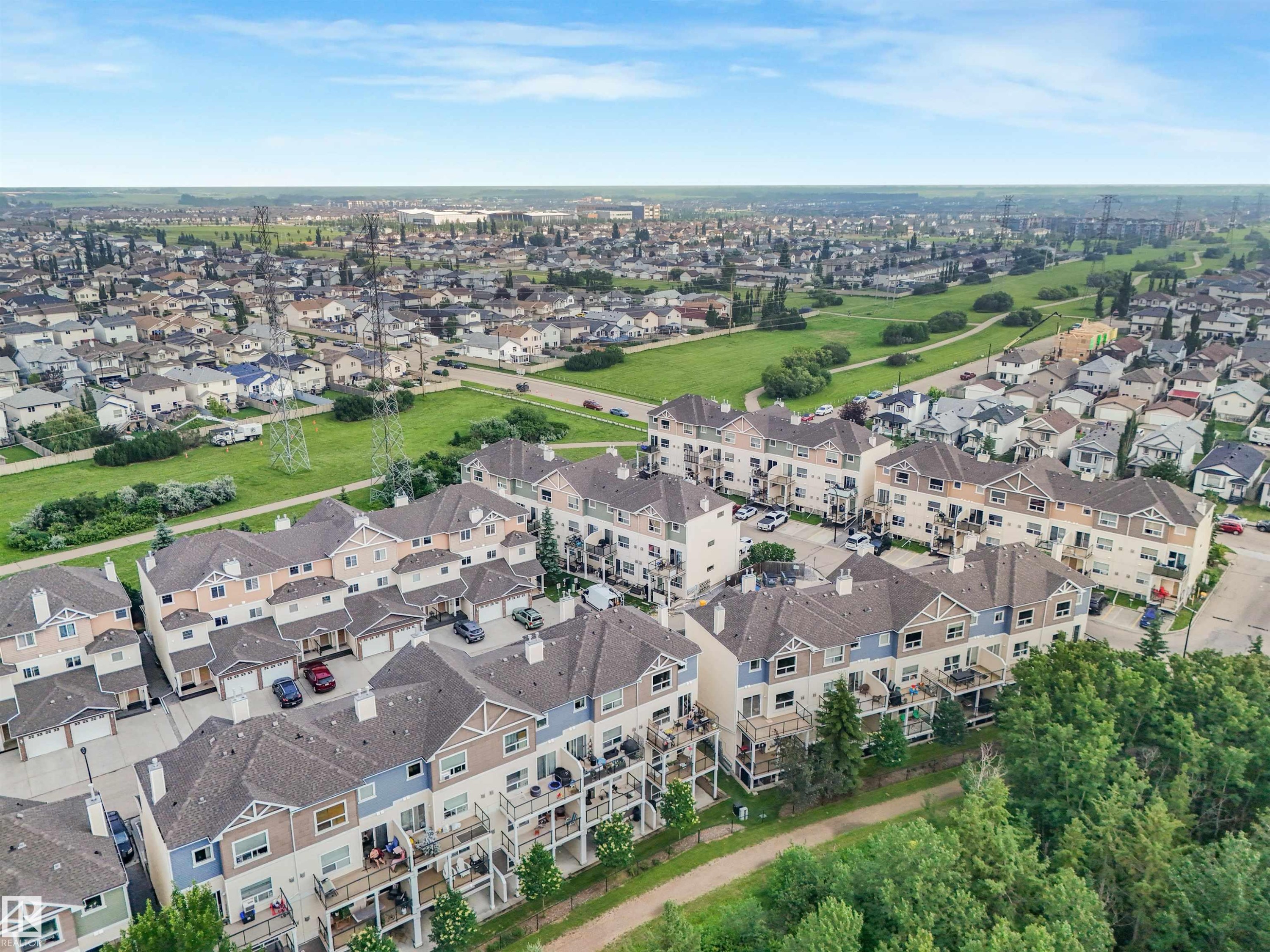 #33 3010 33 Av Nw, Edmonton, AB - Outdoor With View