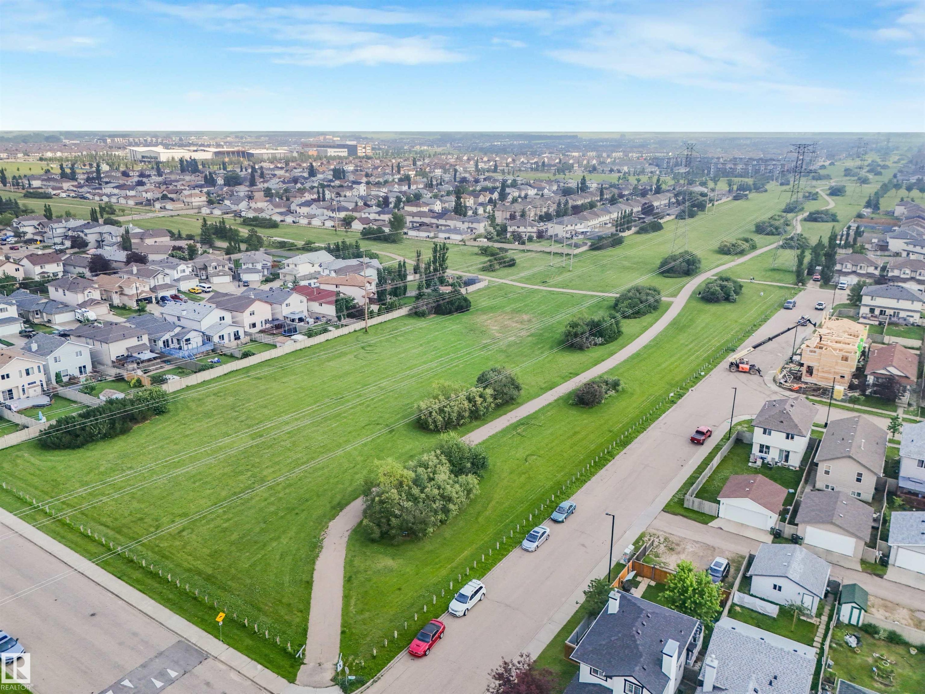 #33 3010 33 Av Nw, Edmonton, AB - Outdoor With View