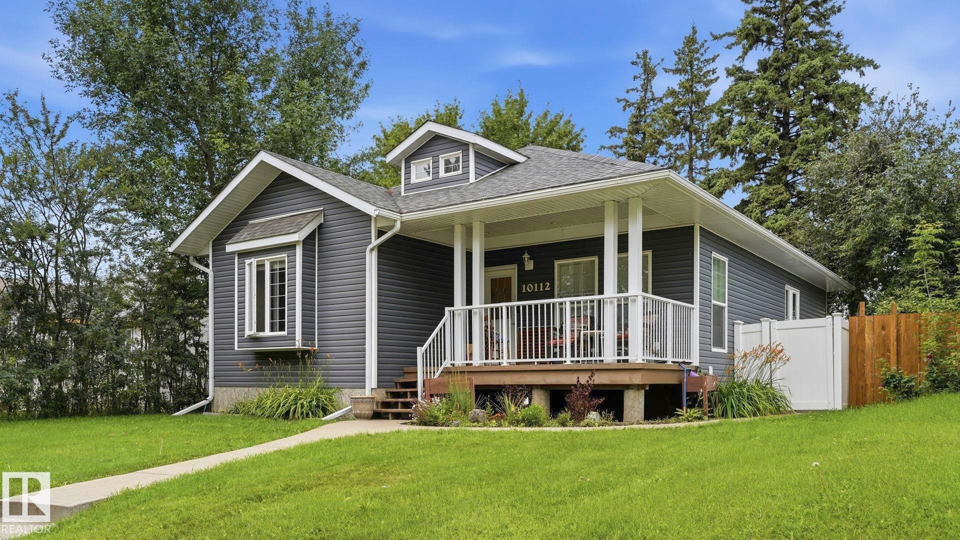 10112 105 Street, Westlock, AB - Outdoor