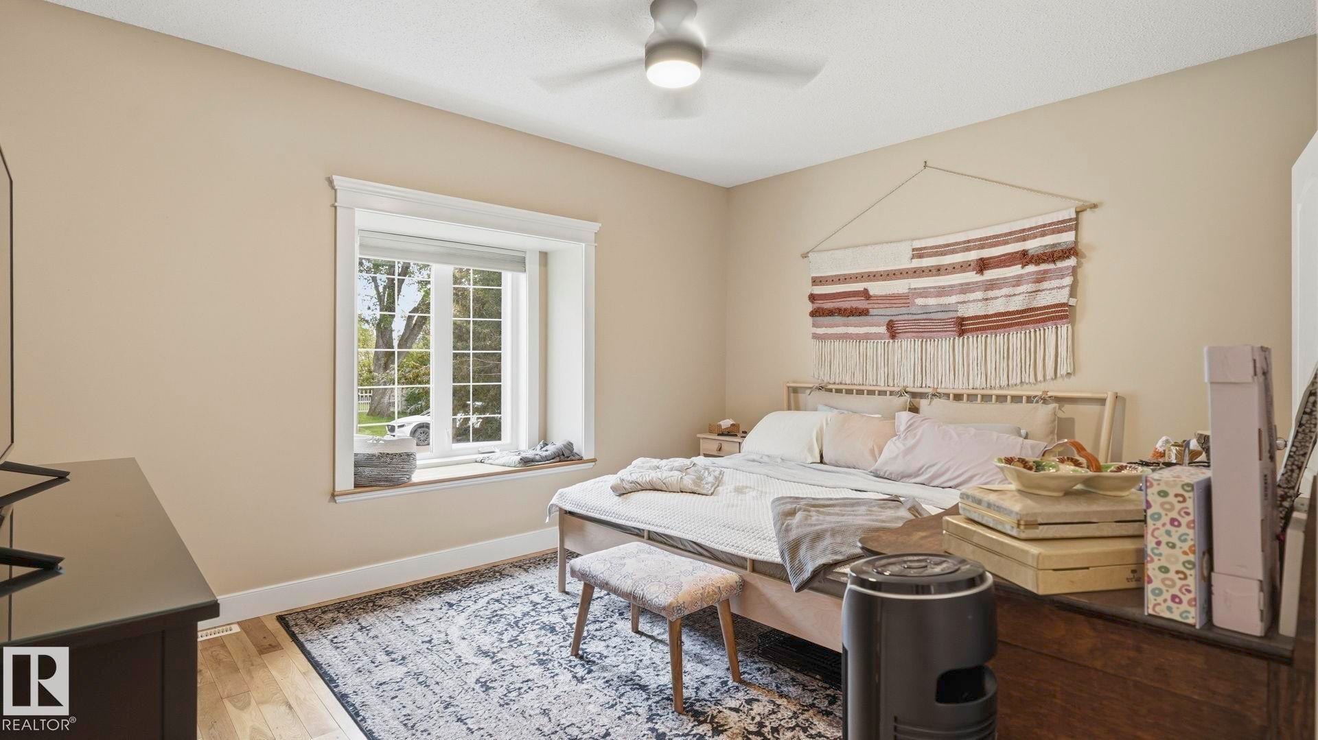 10112 105 Street, Westlock, AB - Indoor Photo Showing Bedroom