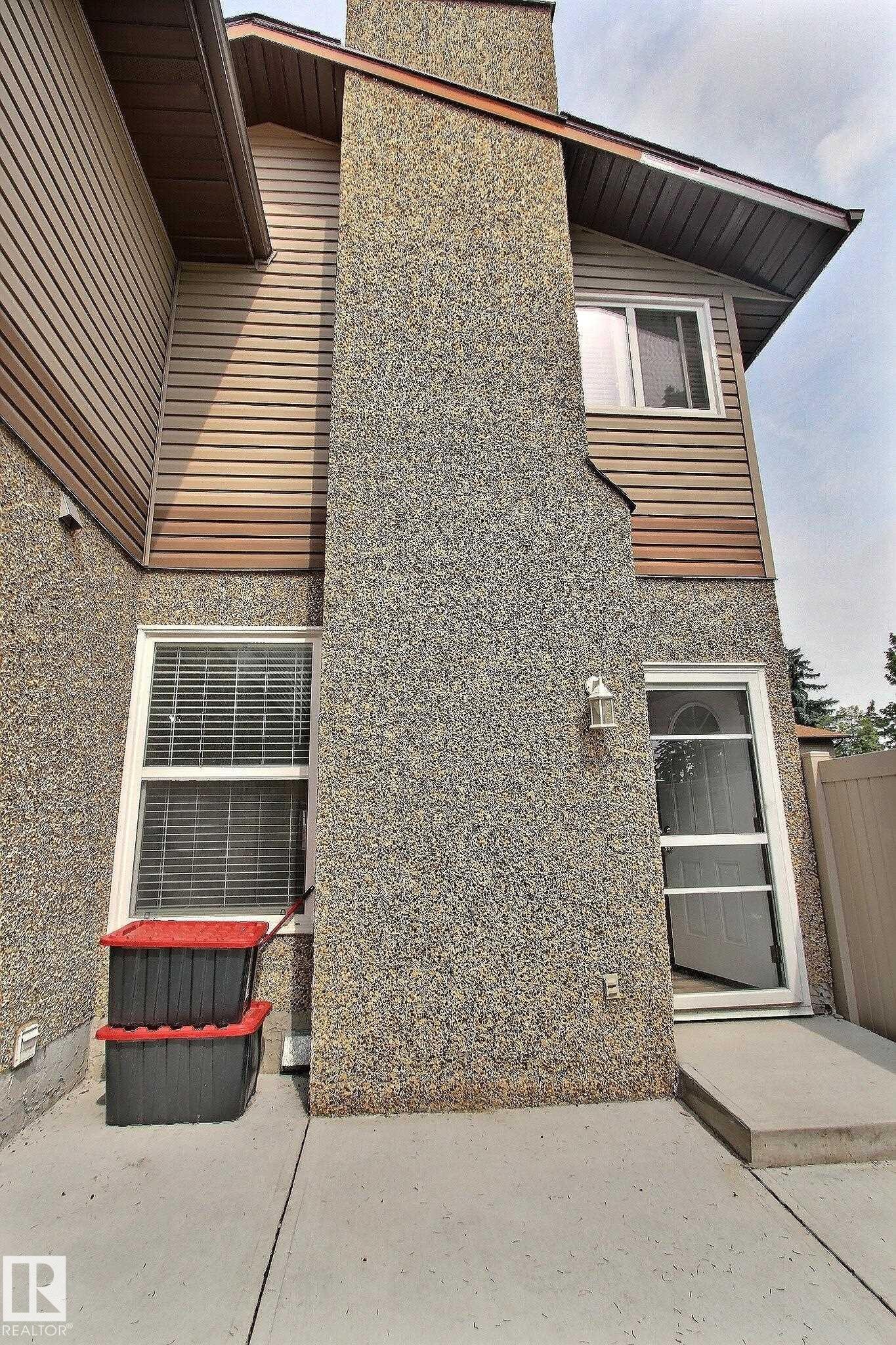 17004 100 Street Nw, Edmonton, AB - Outdoor With Exterior
