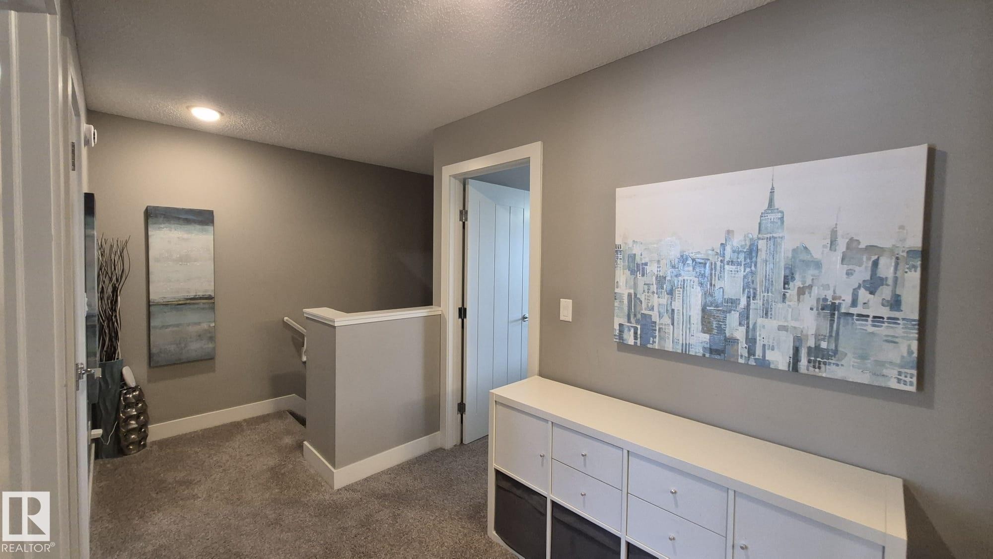 #9 804 Welsh Dr Sw, Edmonton, AB - Indoor Photo Showing Other Room