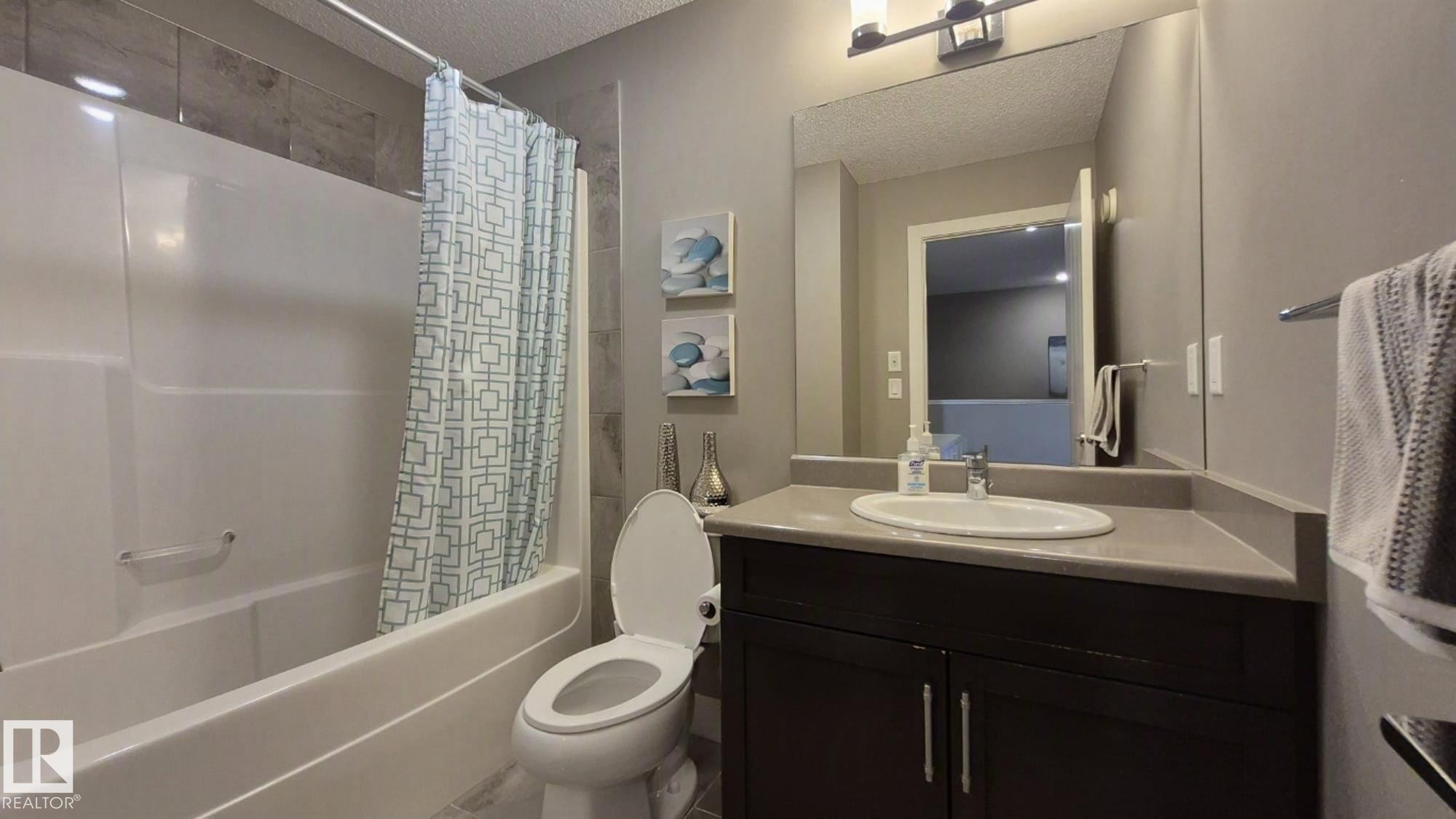 #9 804 Welsh Dr Sw, Edmonton, AB - Indoor Photo Showing Bathroom
